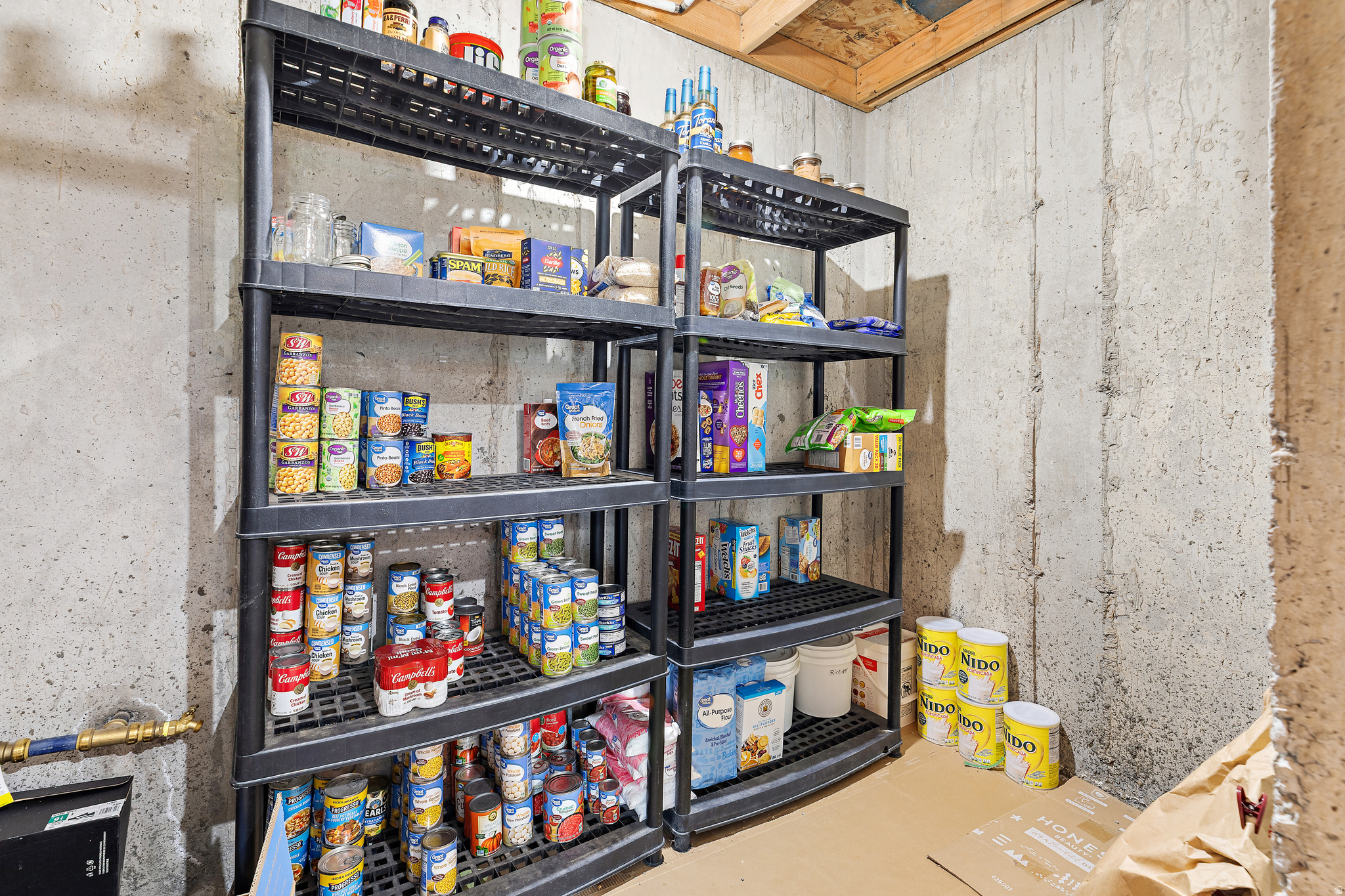main property photo 31