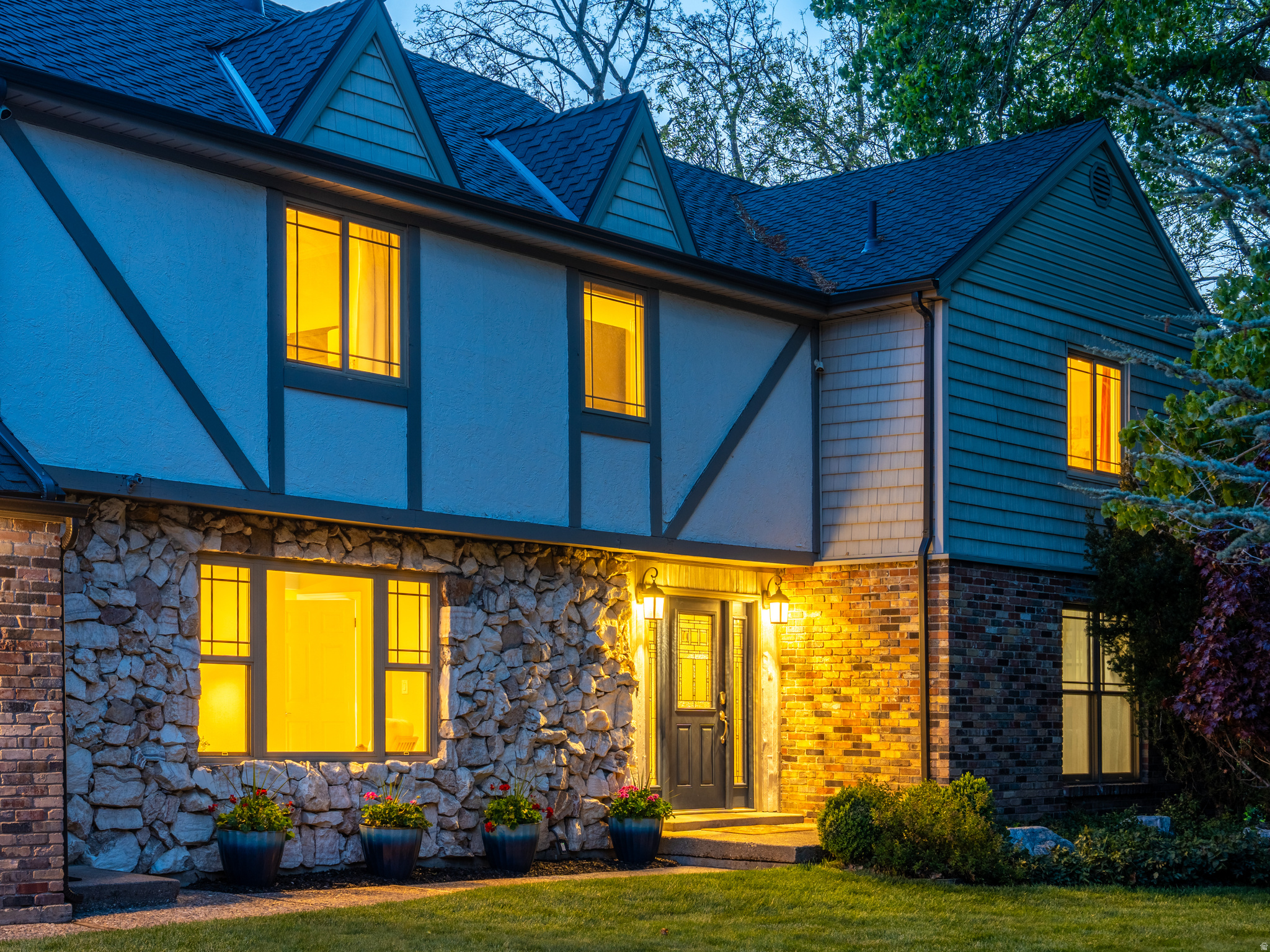 main property photo 78