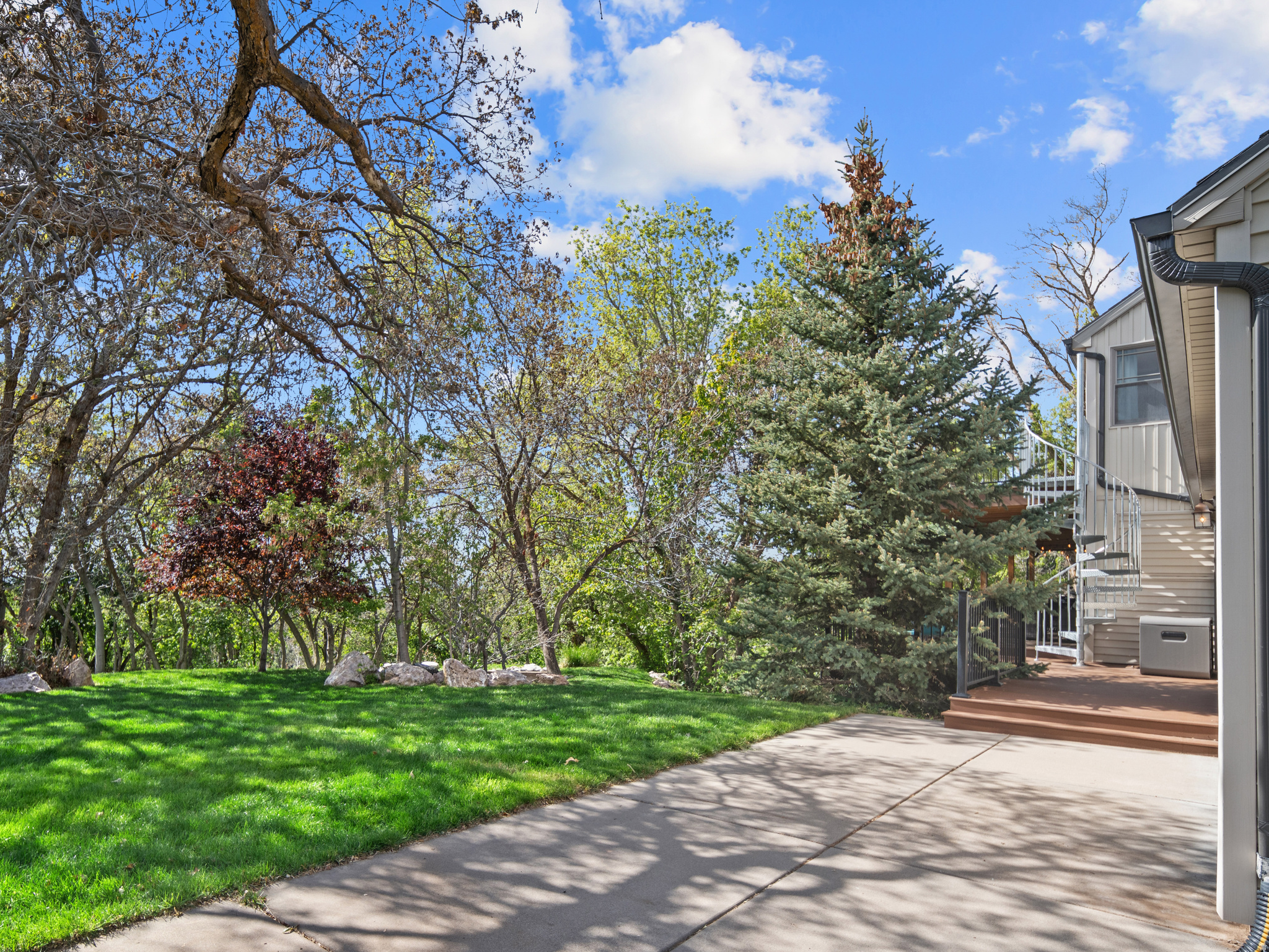 main property photo 87