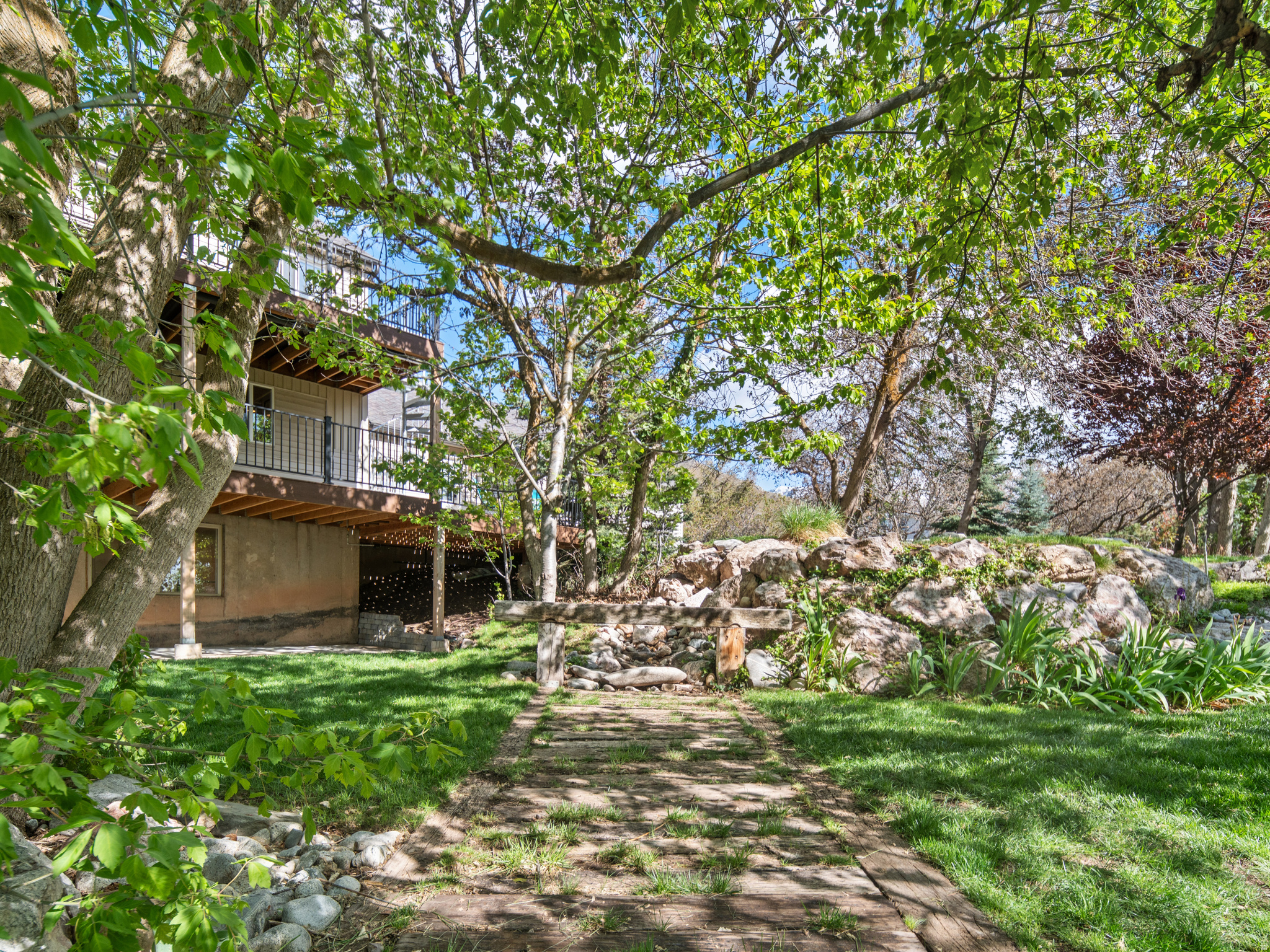 main property photo 99