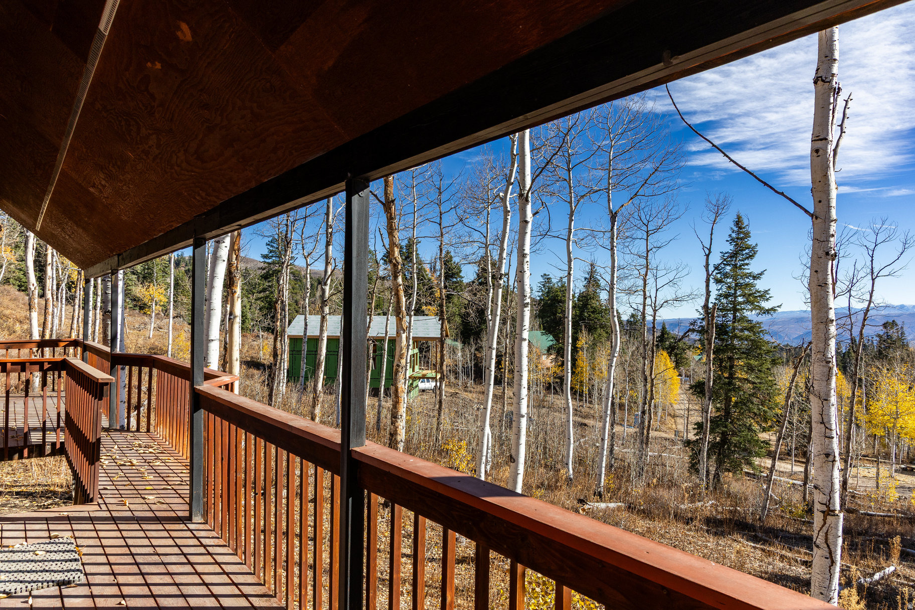 main property photo 28