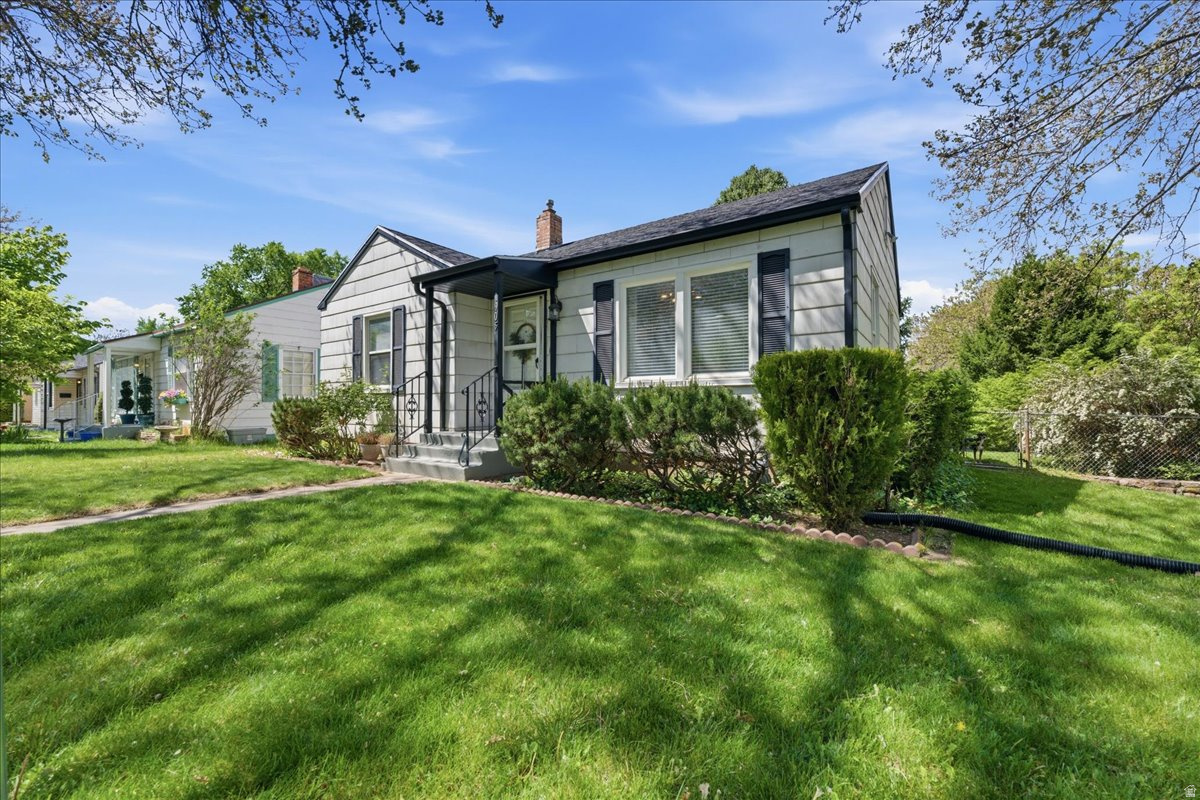 main property photo 31
