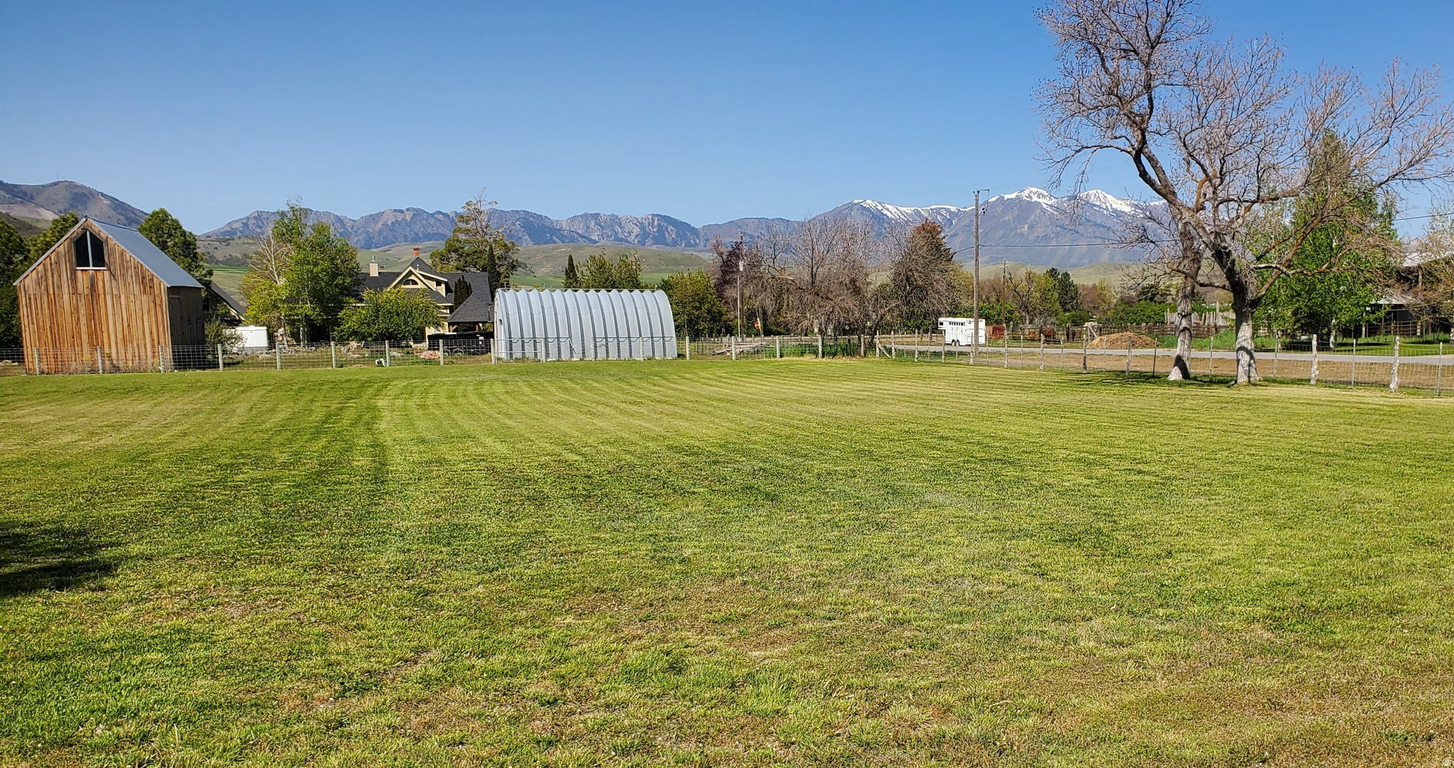 main property photo 32