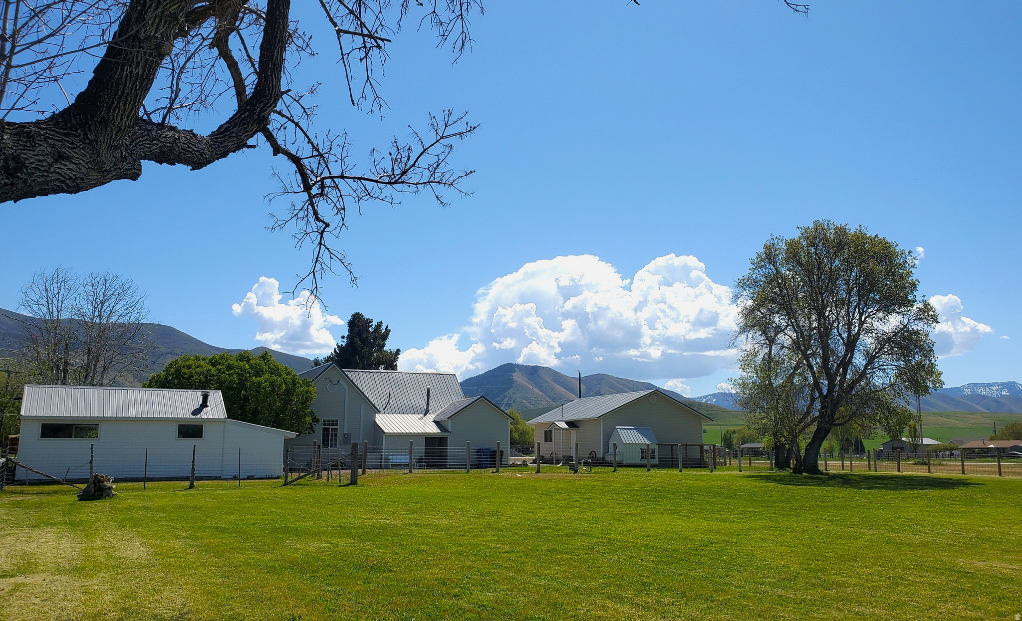 main property photo 36