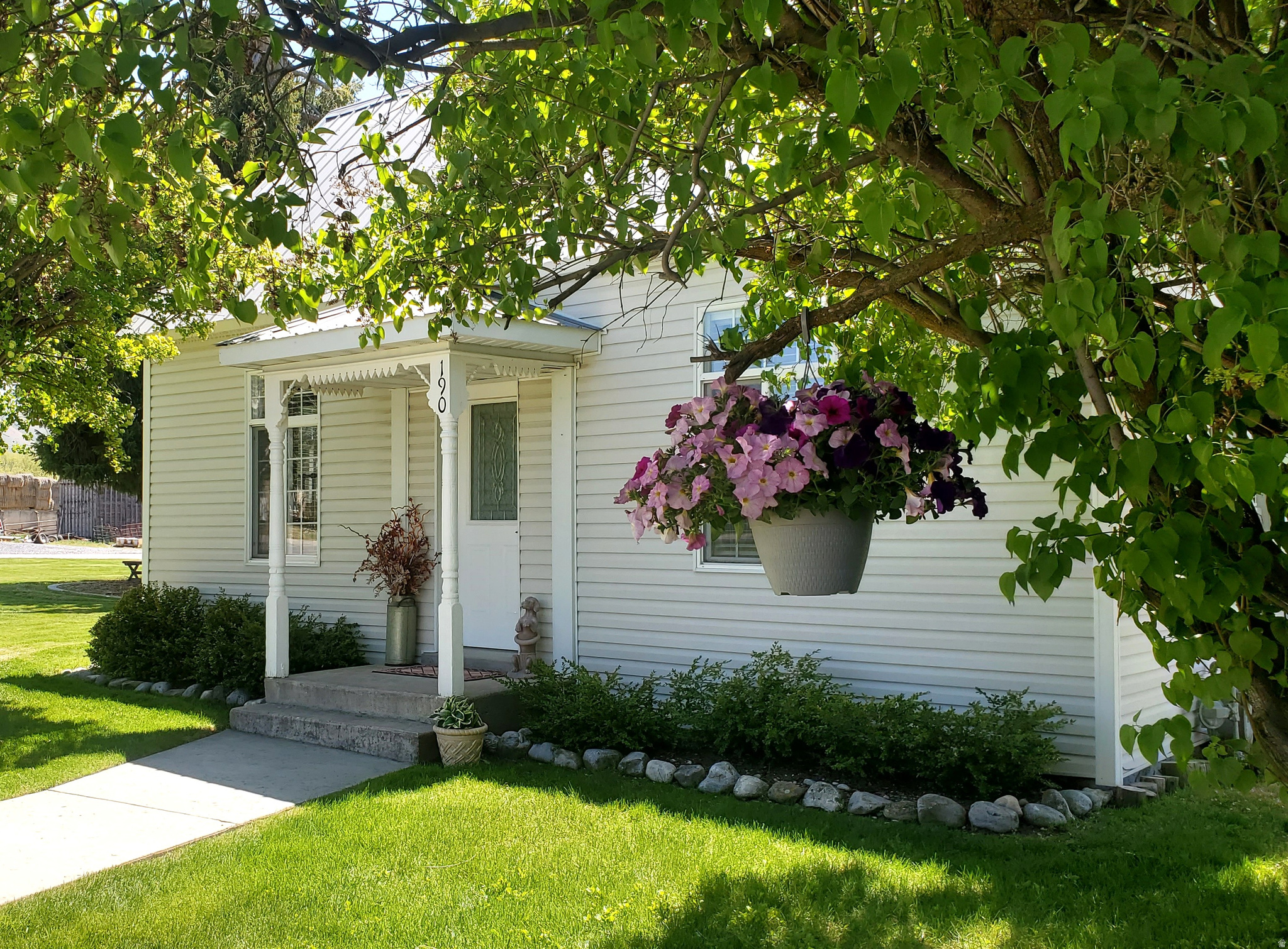 main property photo 44