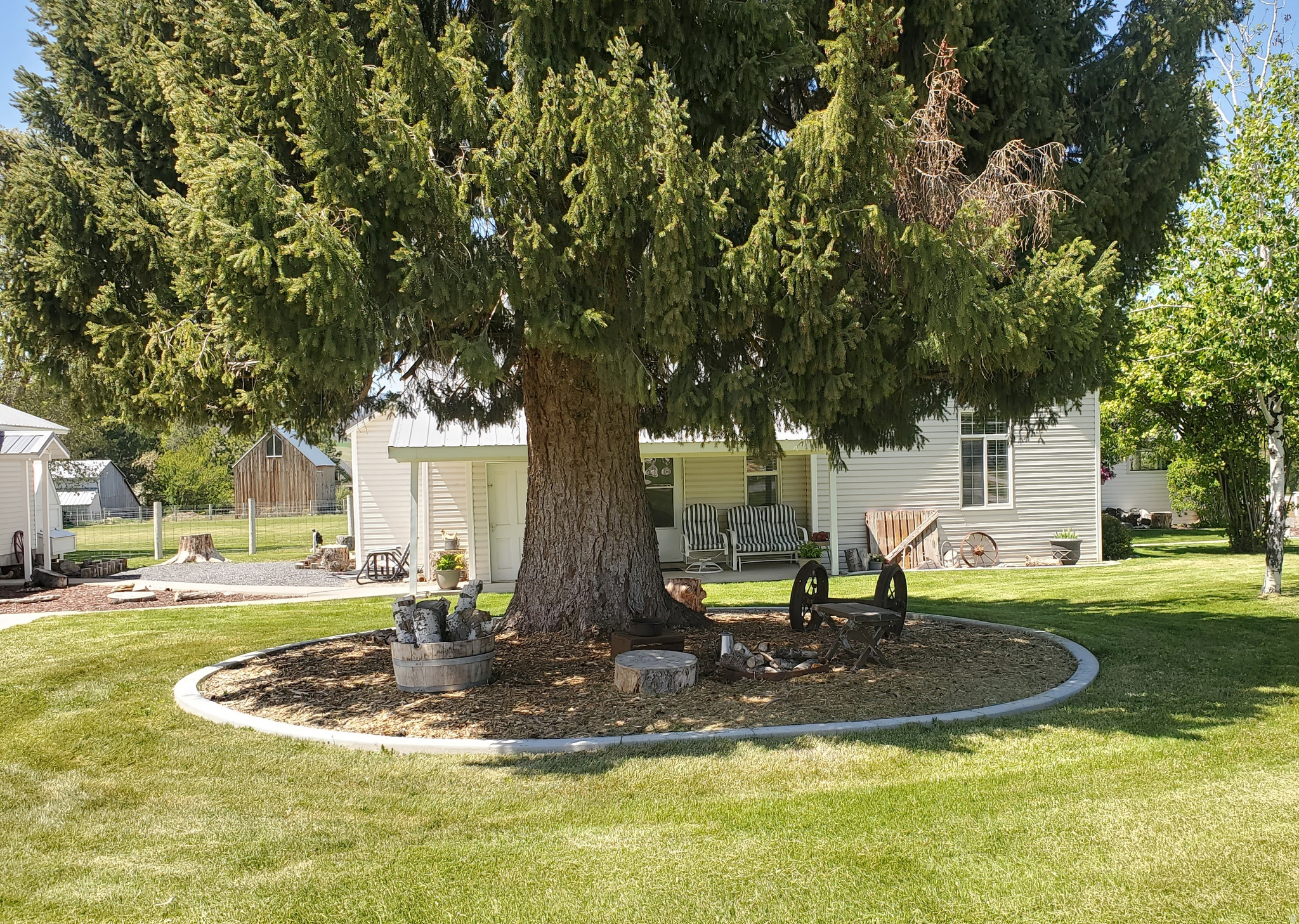 main property photo 49