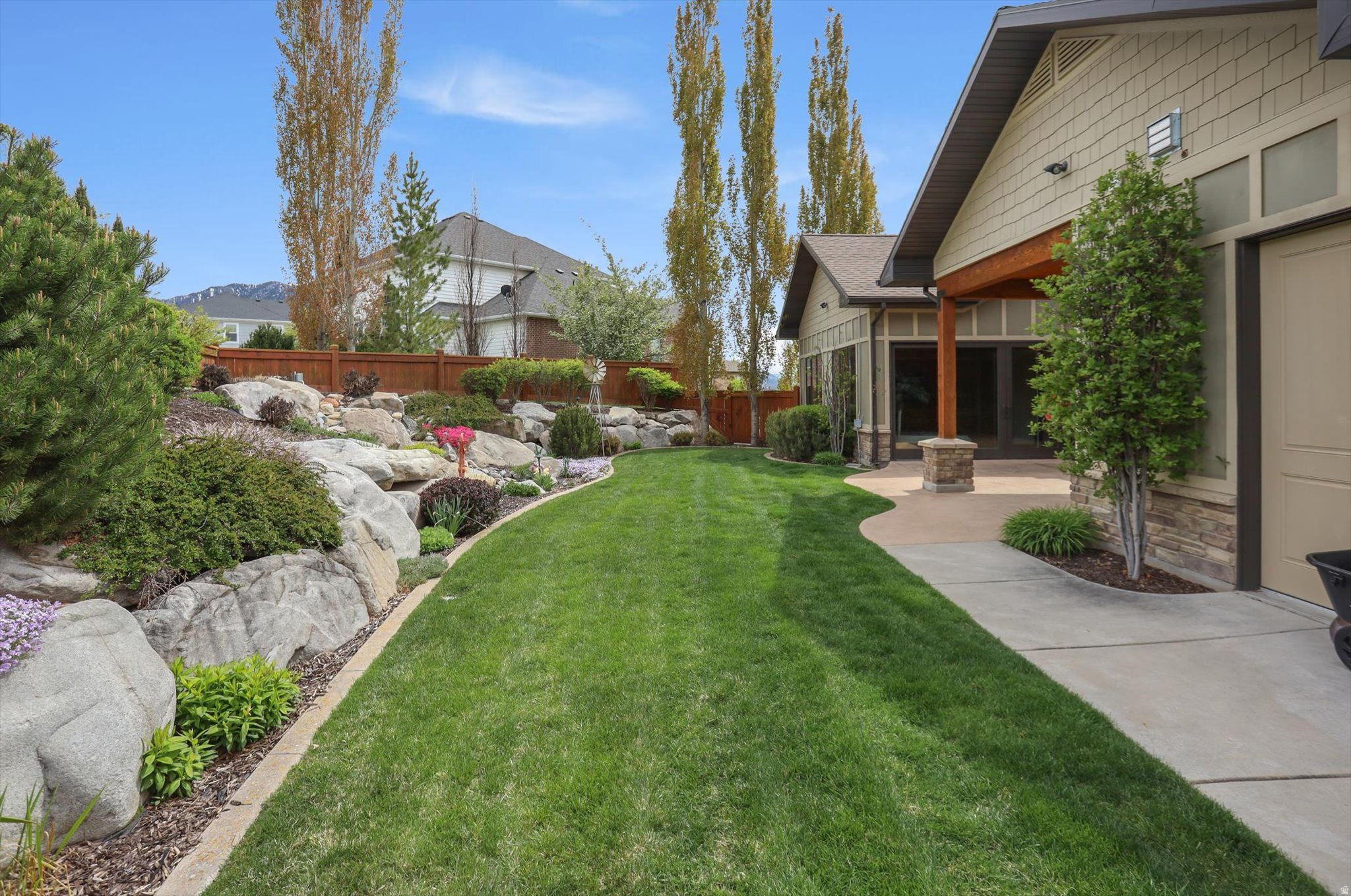 main property photo 50