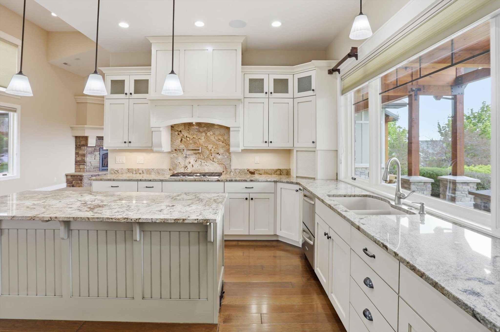 main property photo 59