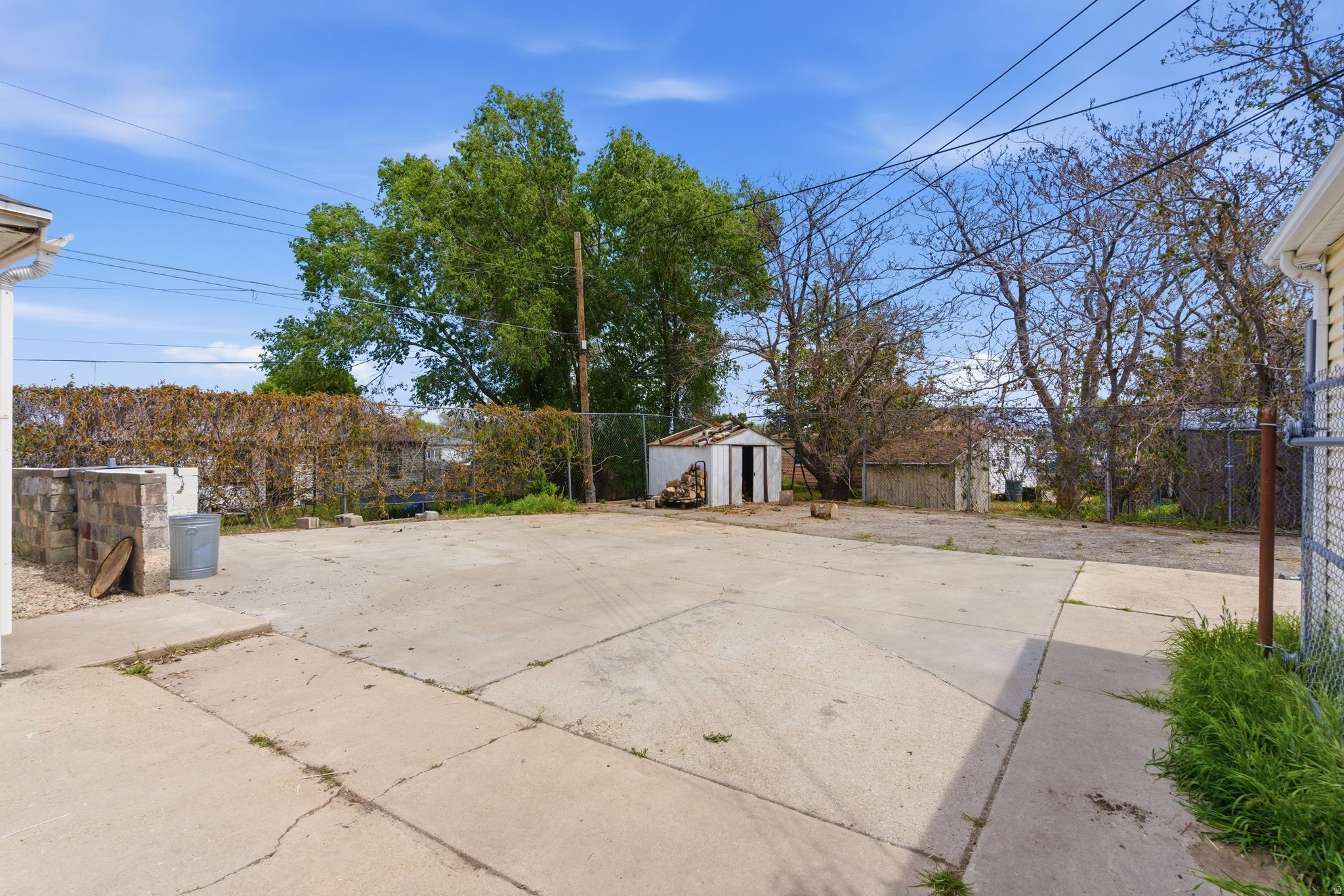 main property photo 18