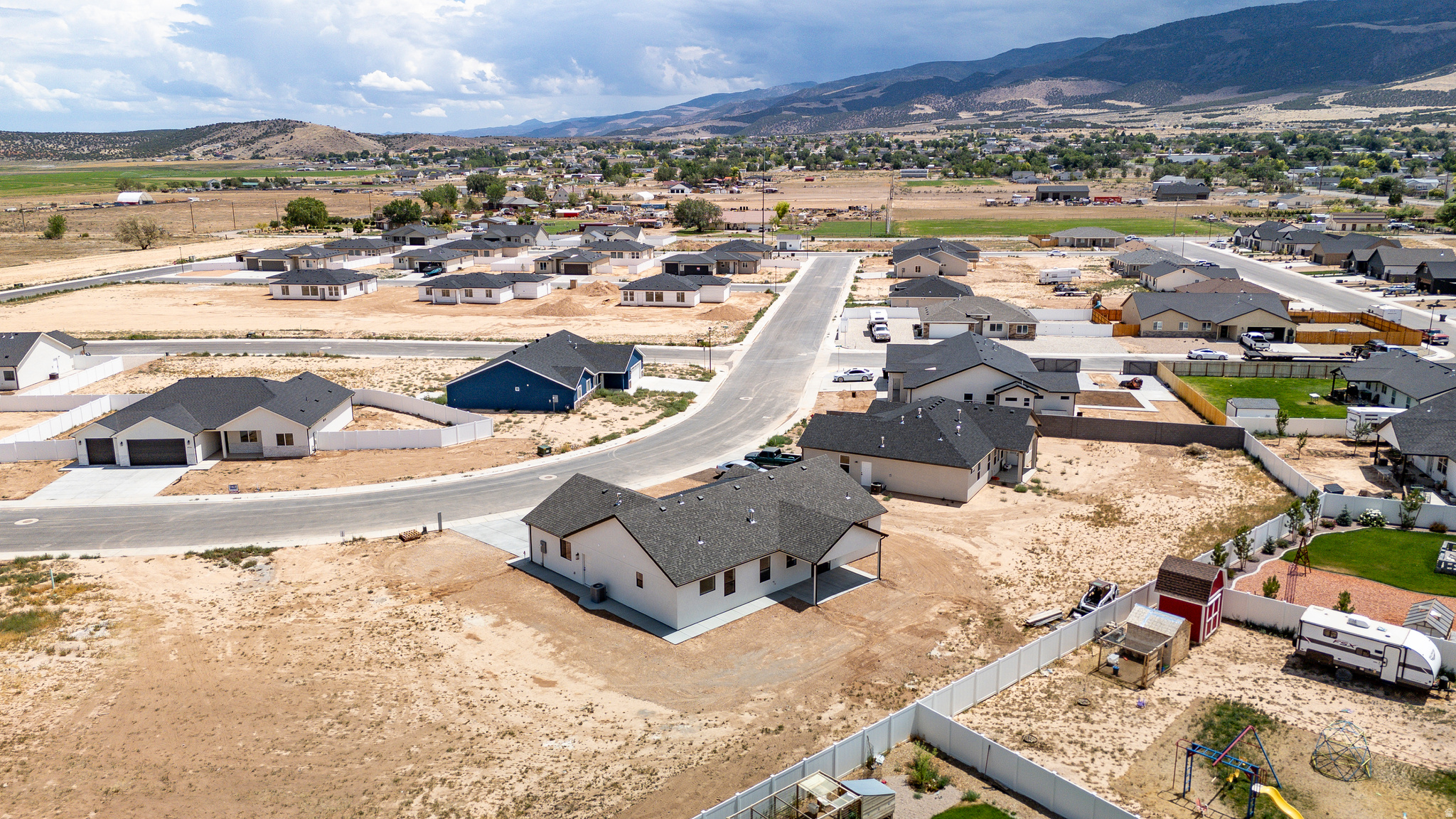 main property photo 44