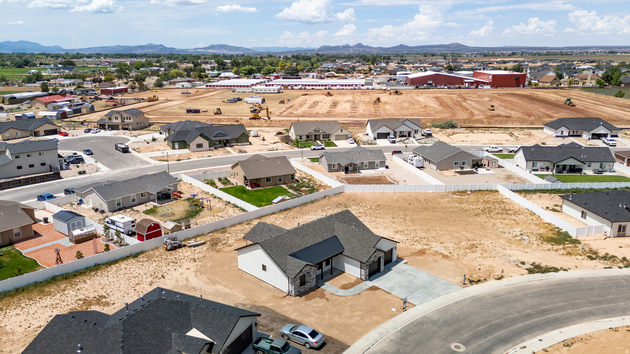 main property photo 48