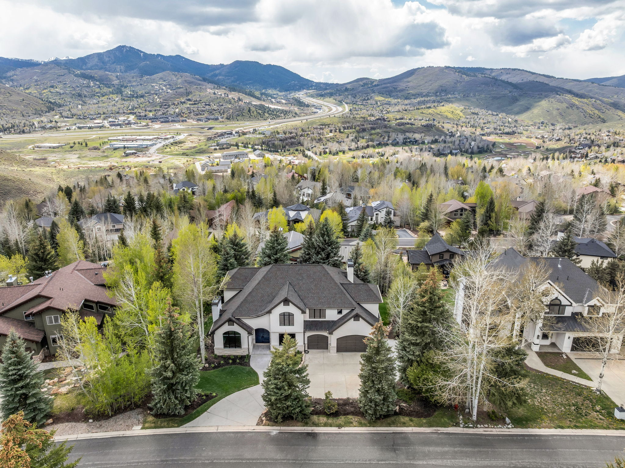 main property photo 41