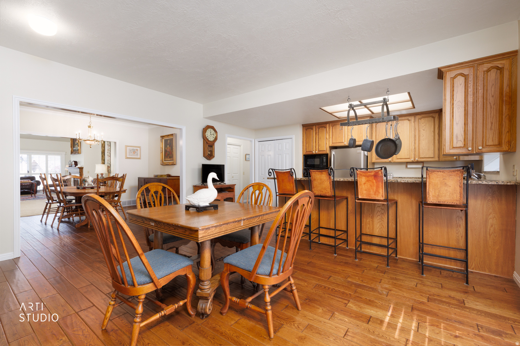 main property photo 17