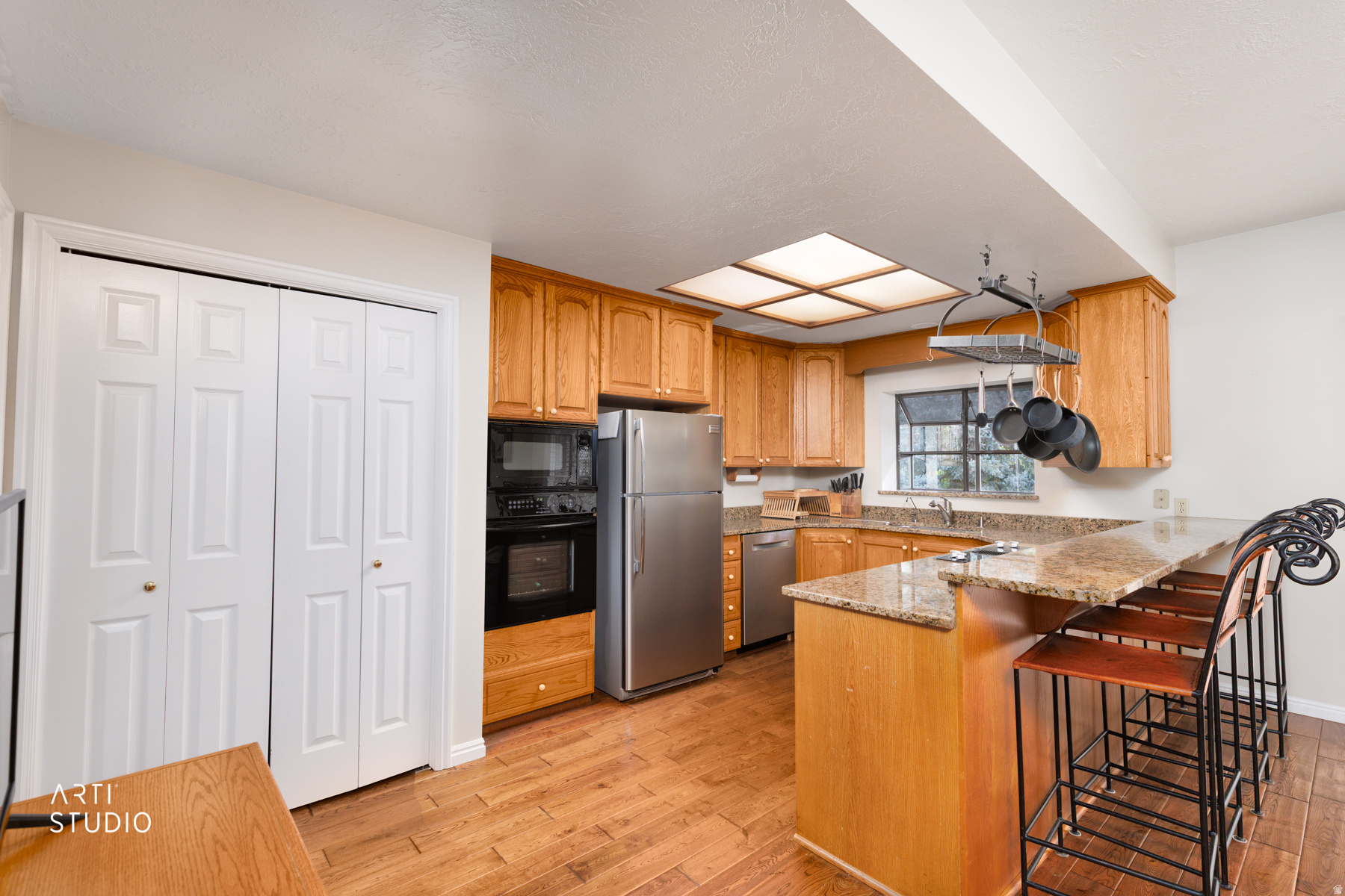 main property photo 18