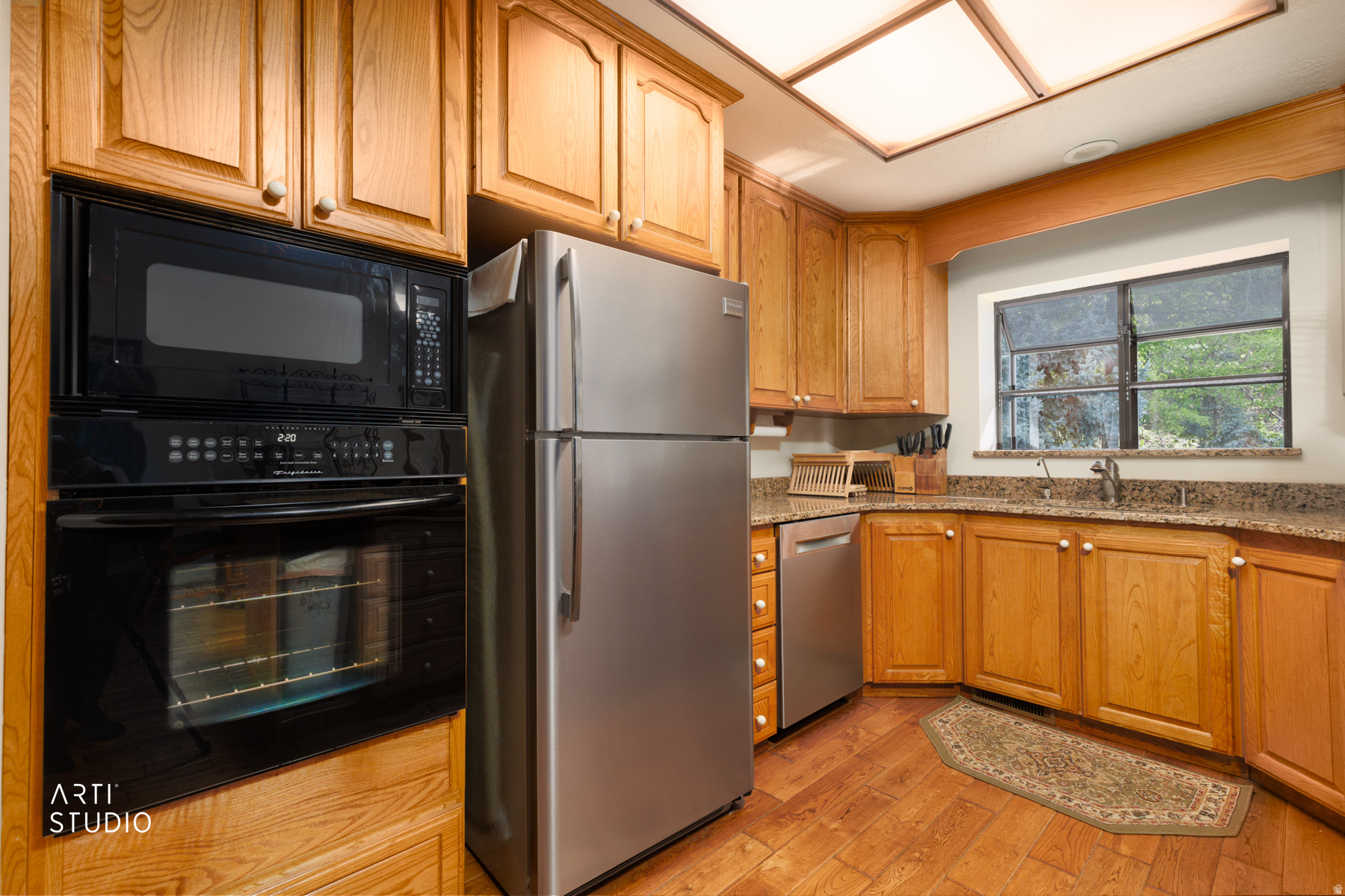 main property photo 20