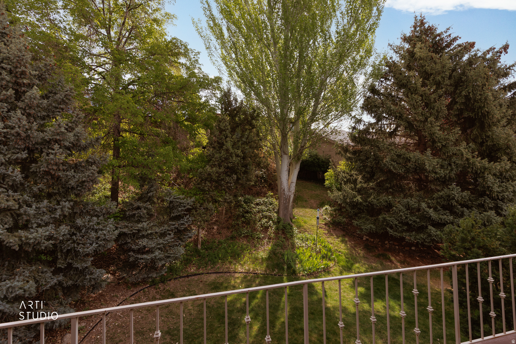 main property photo 36