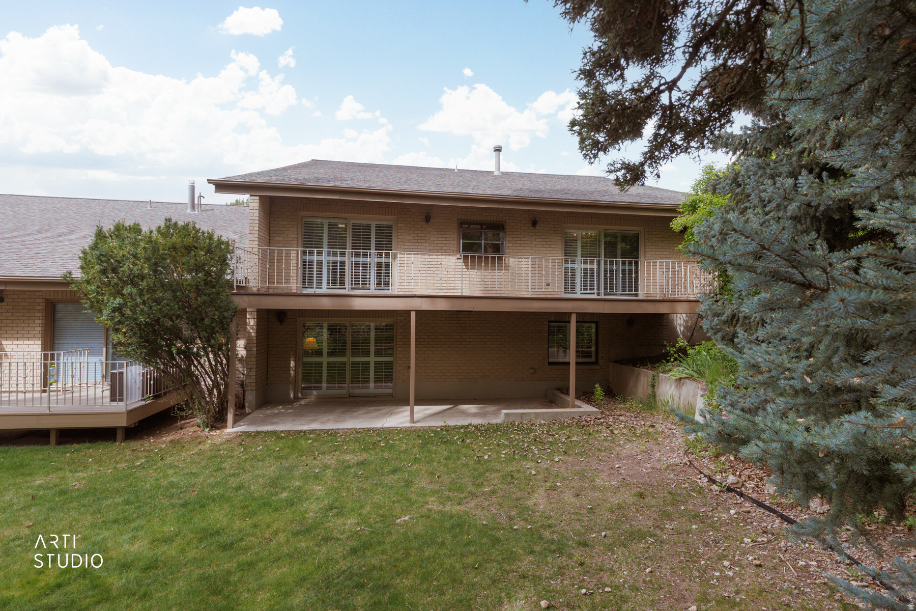 main property photo 38