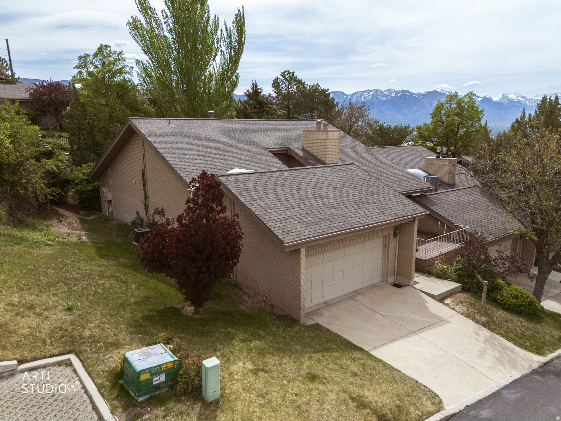 main property photo 40