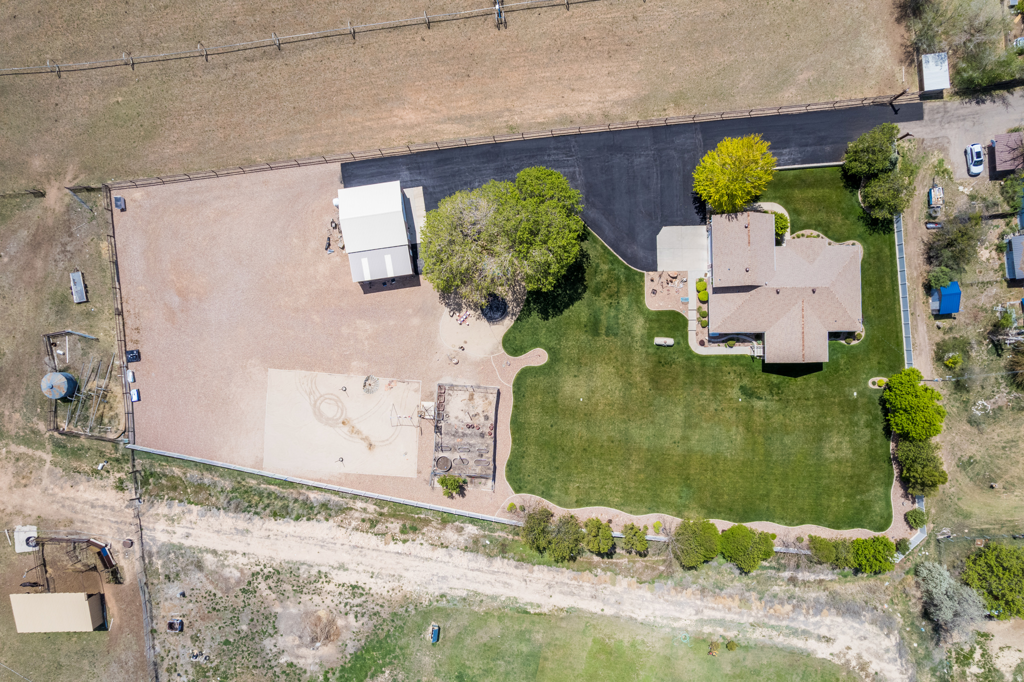 main property photo 47