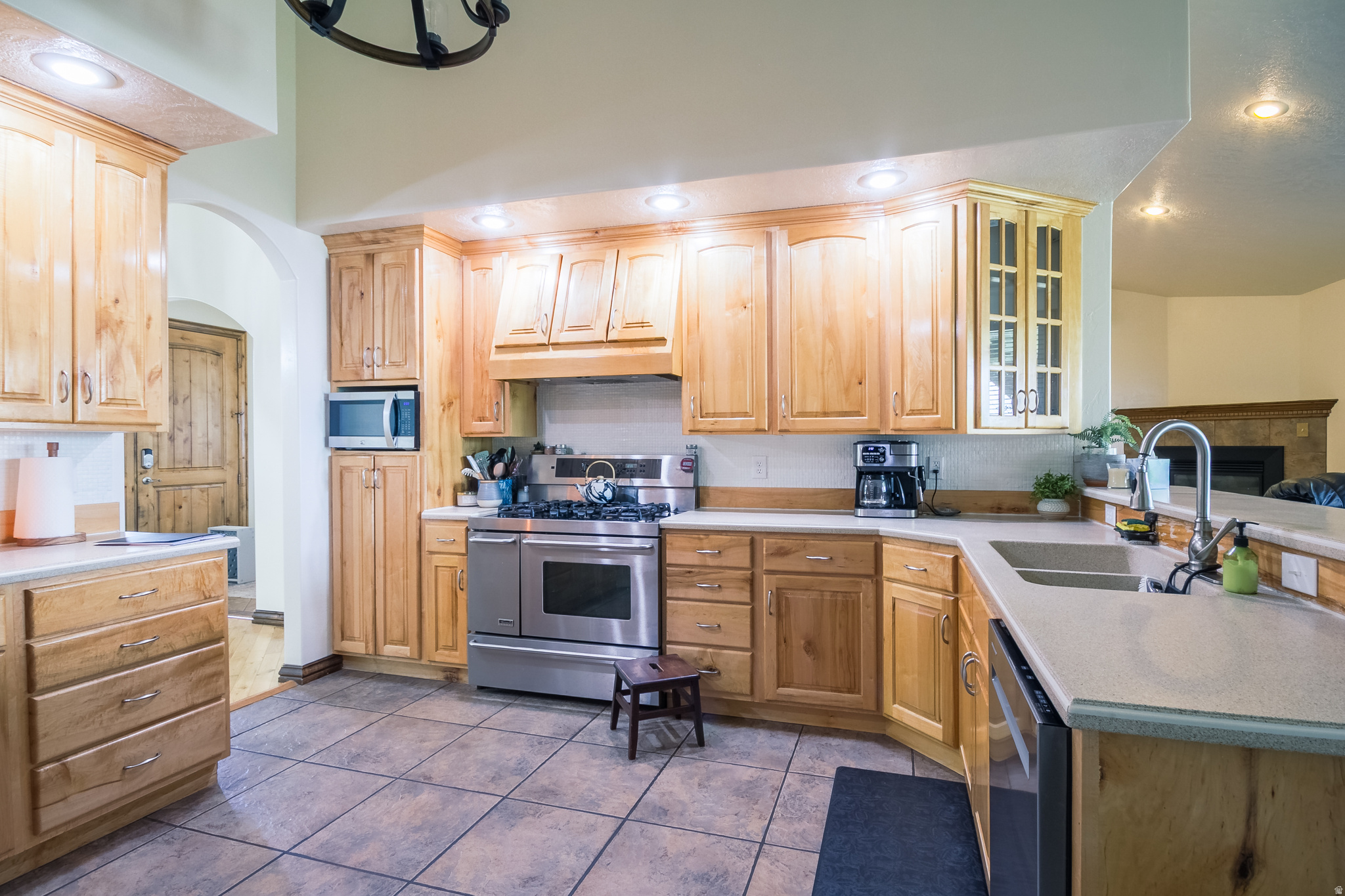 main property photo 7