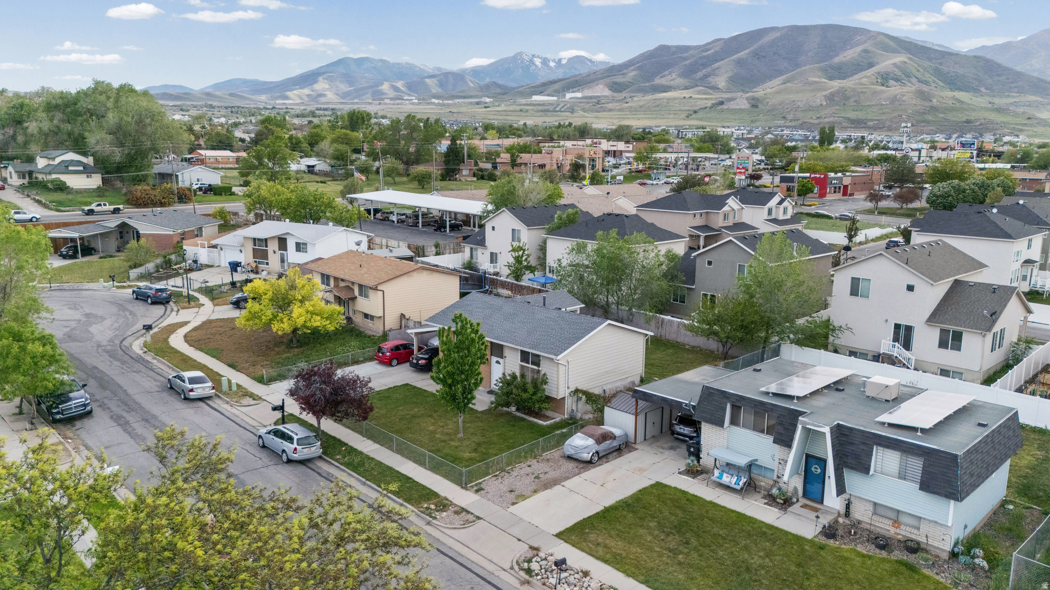 main property photo 23