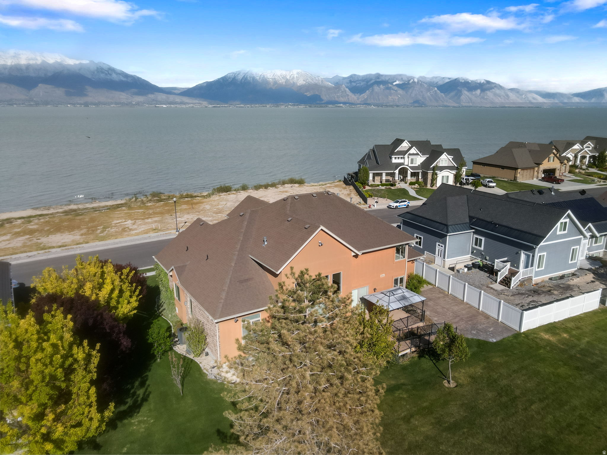main property photo 42