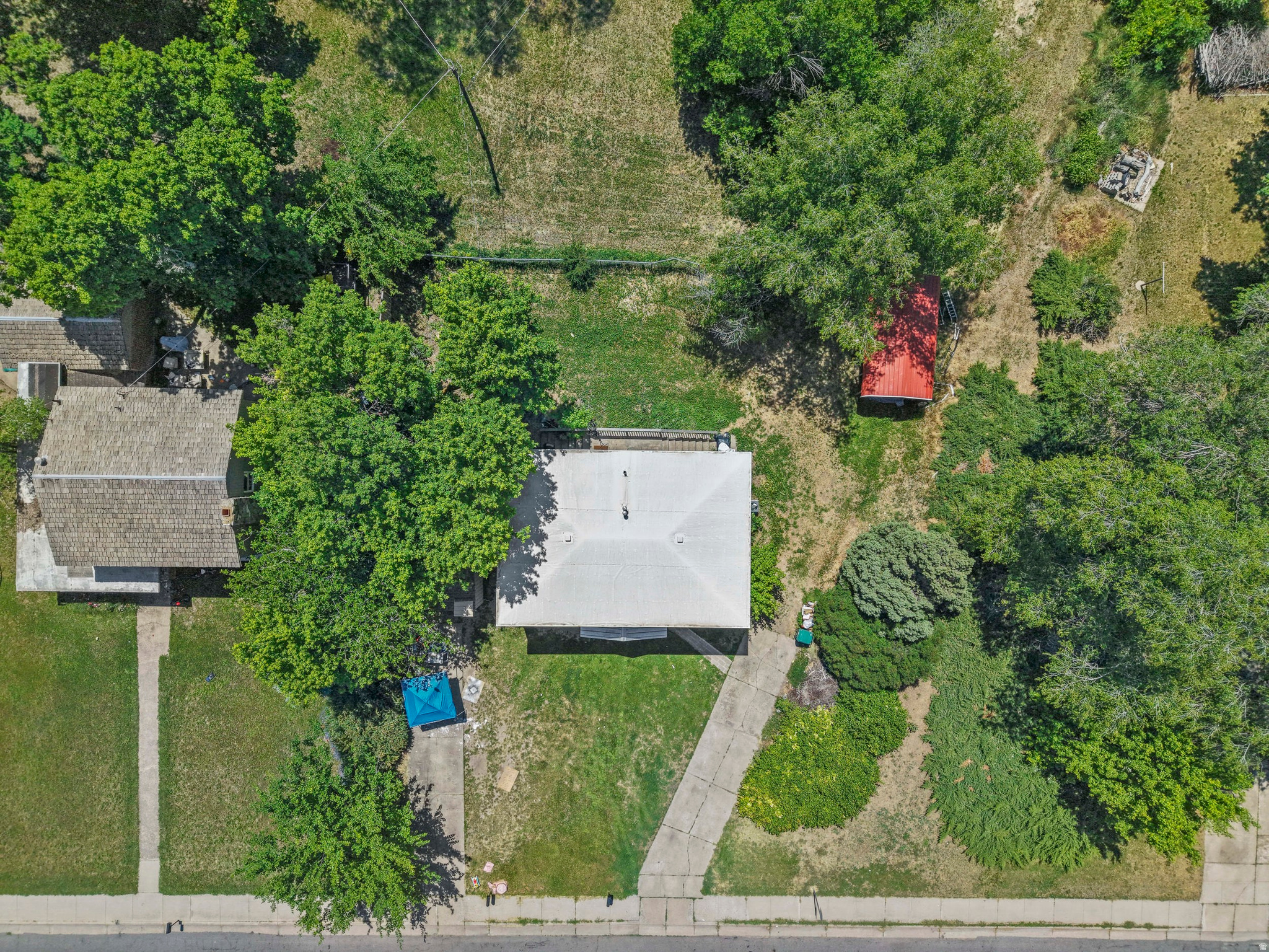 main property photo 27