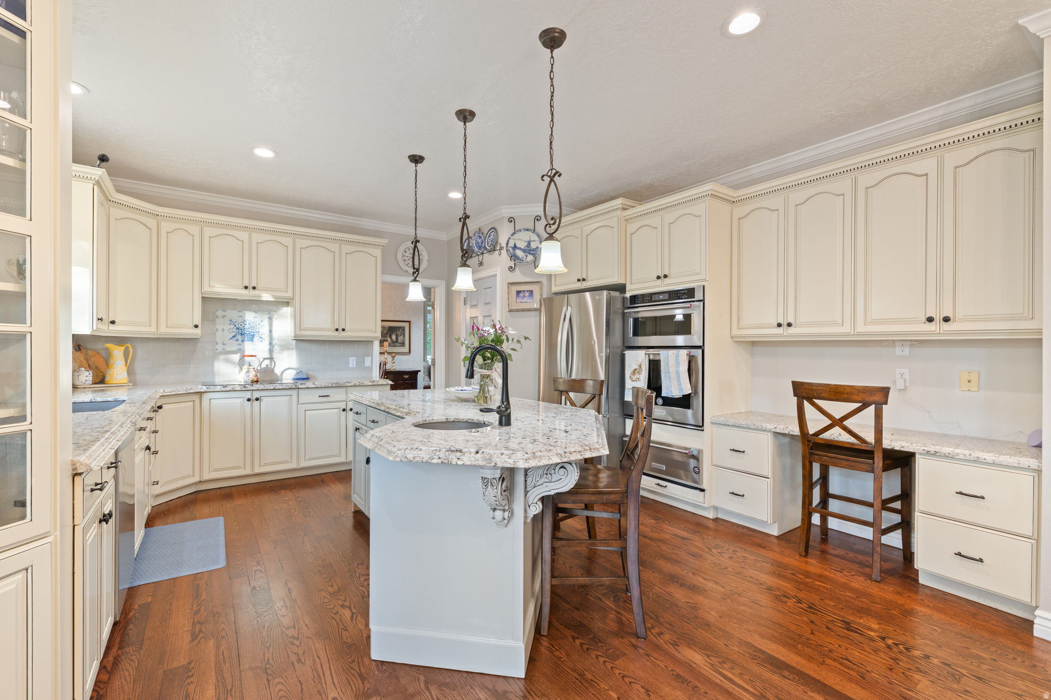 main property photo 11