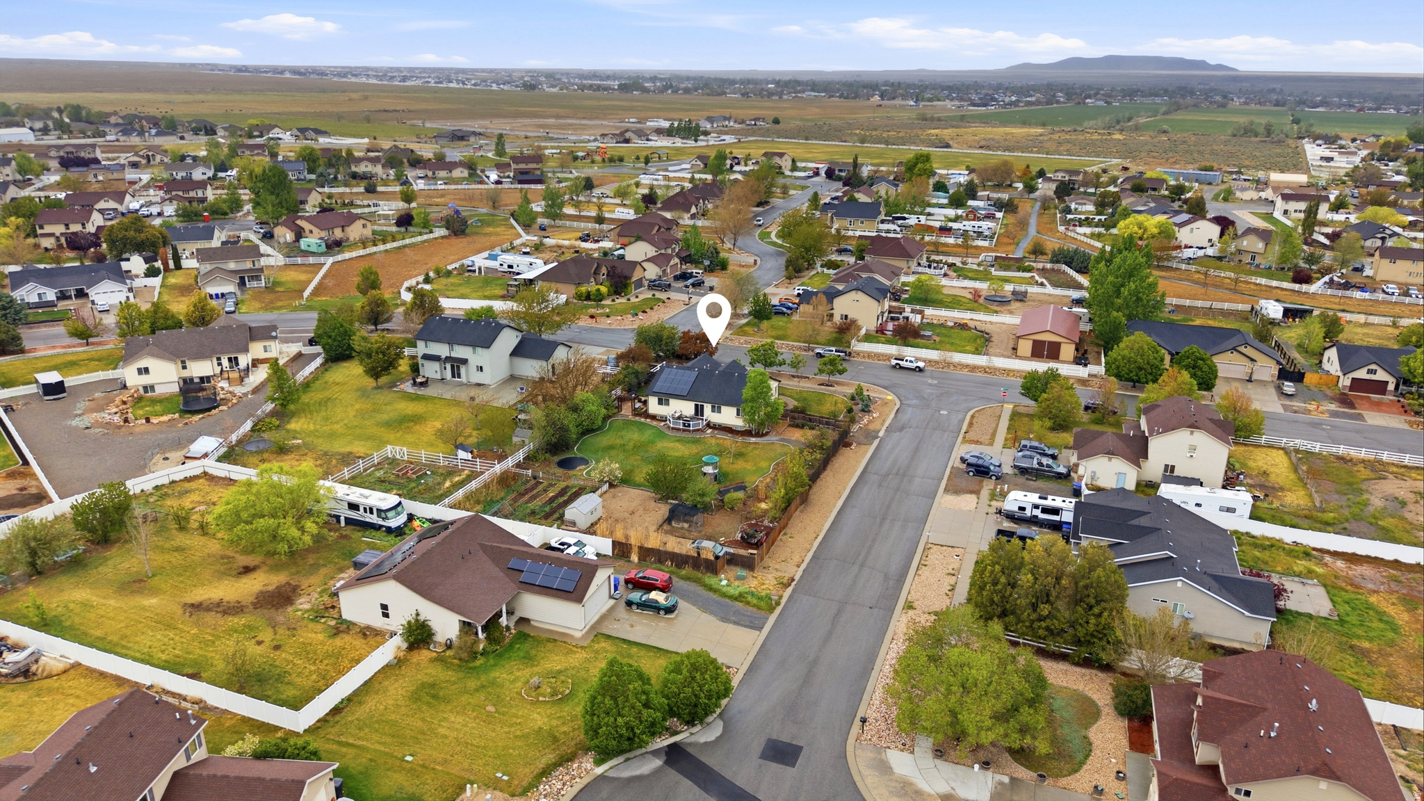 main property photo 13