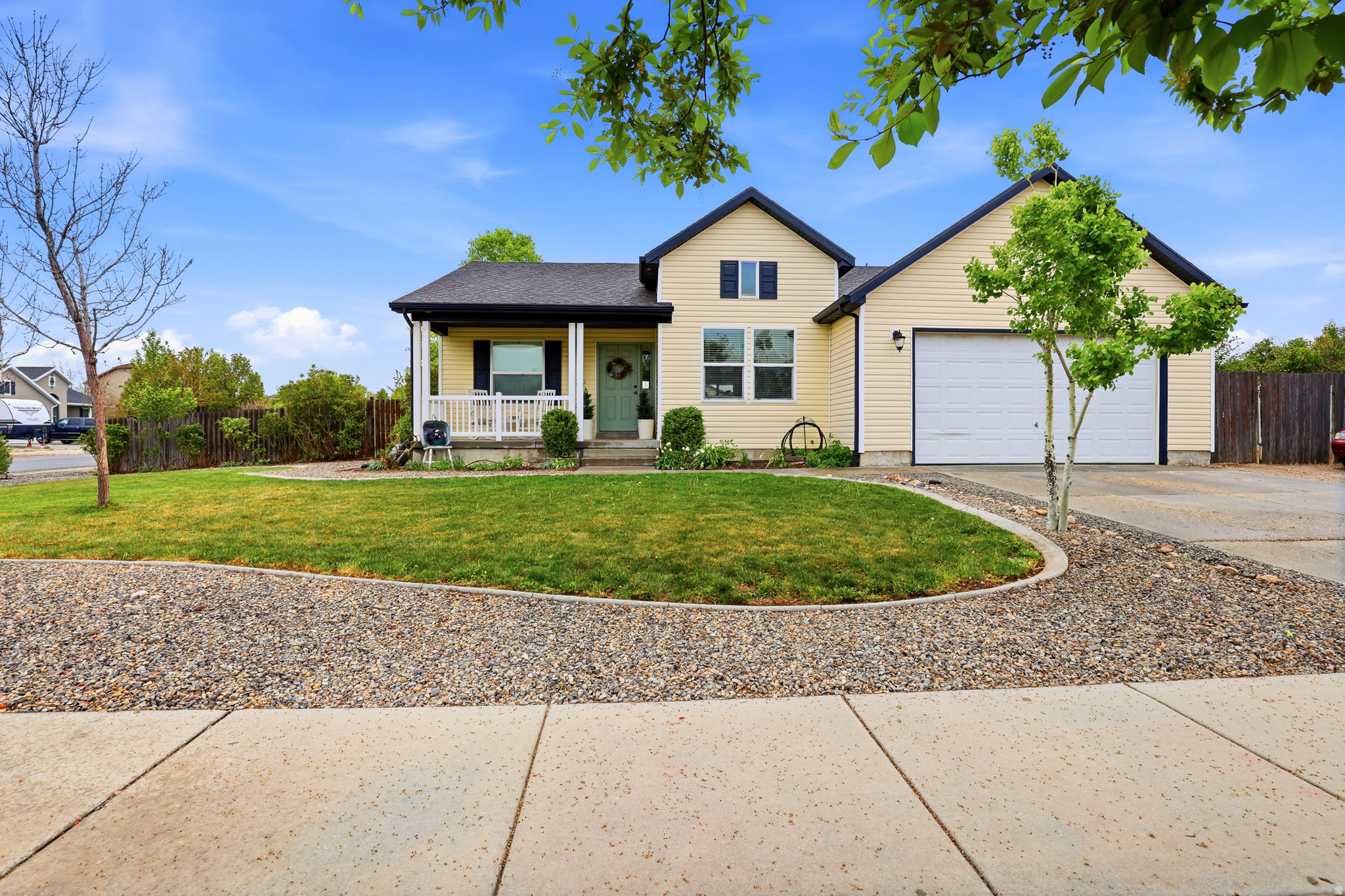 main property photo 16