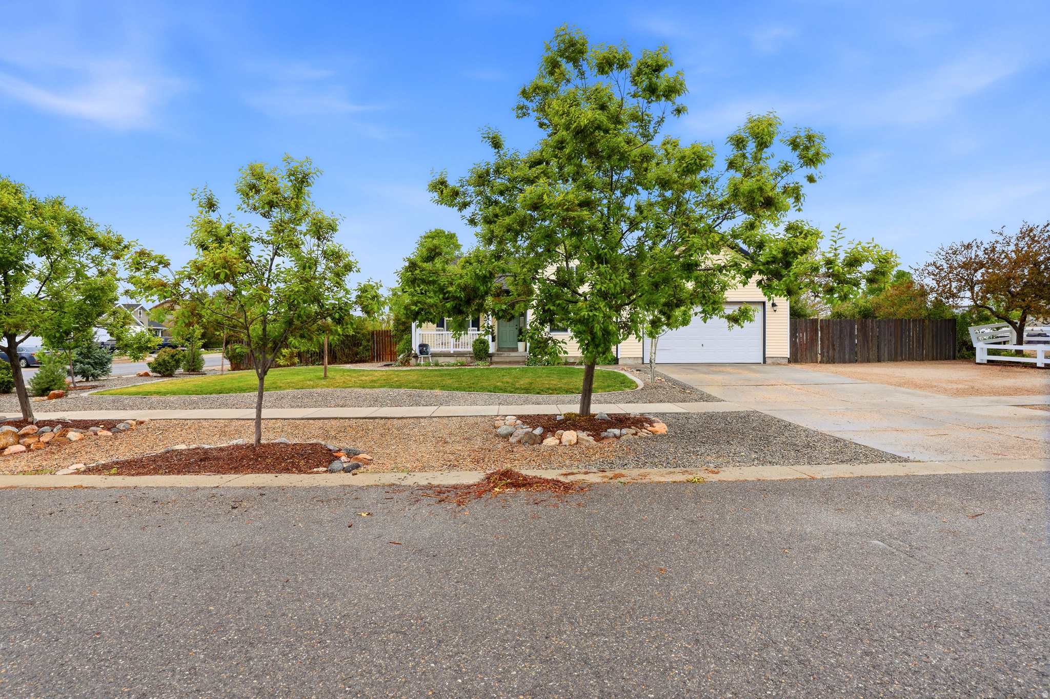 main property photo 17
