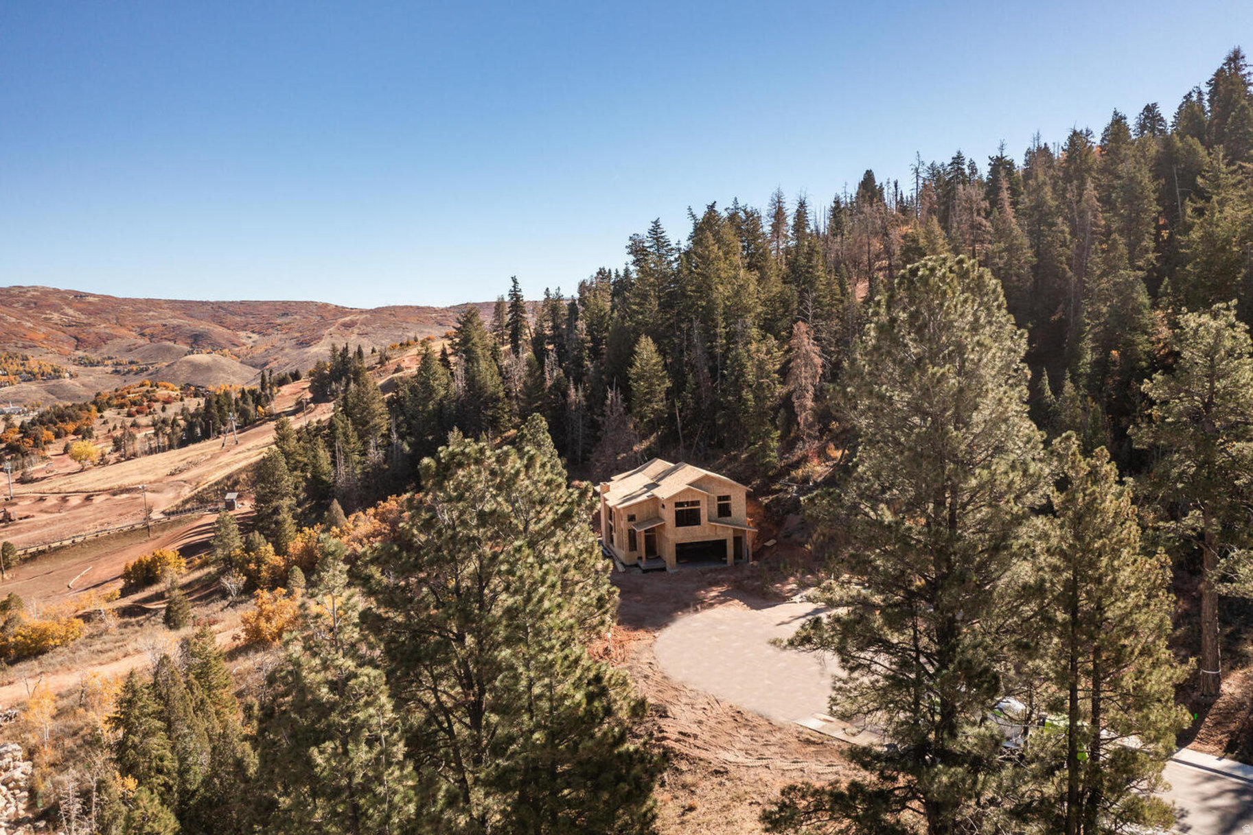 main property photo 34