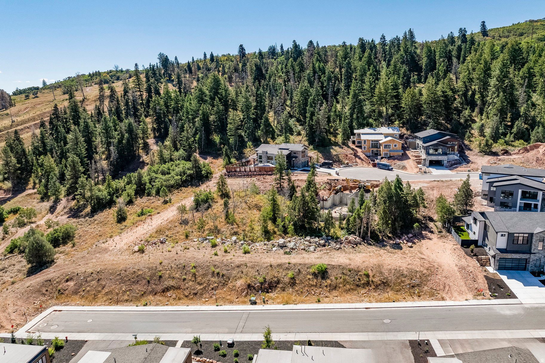 main property photo 9