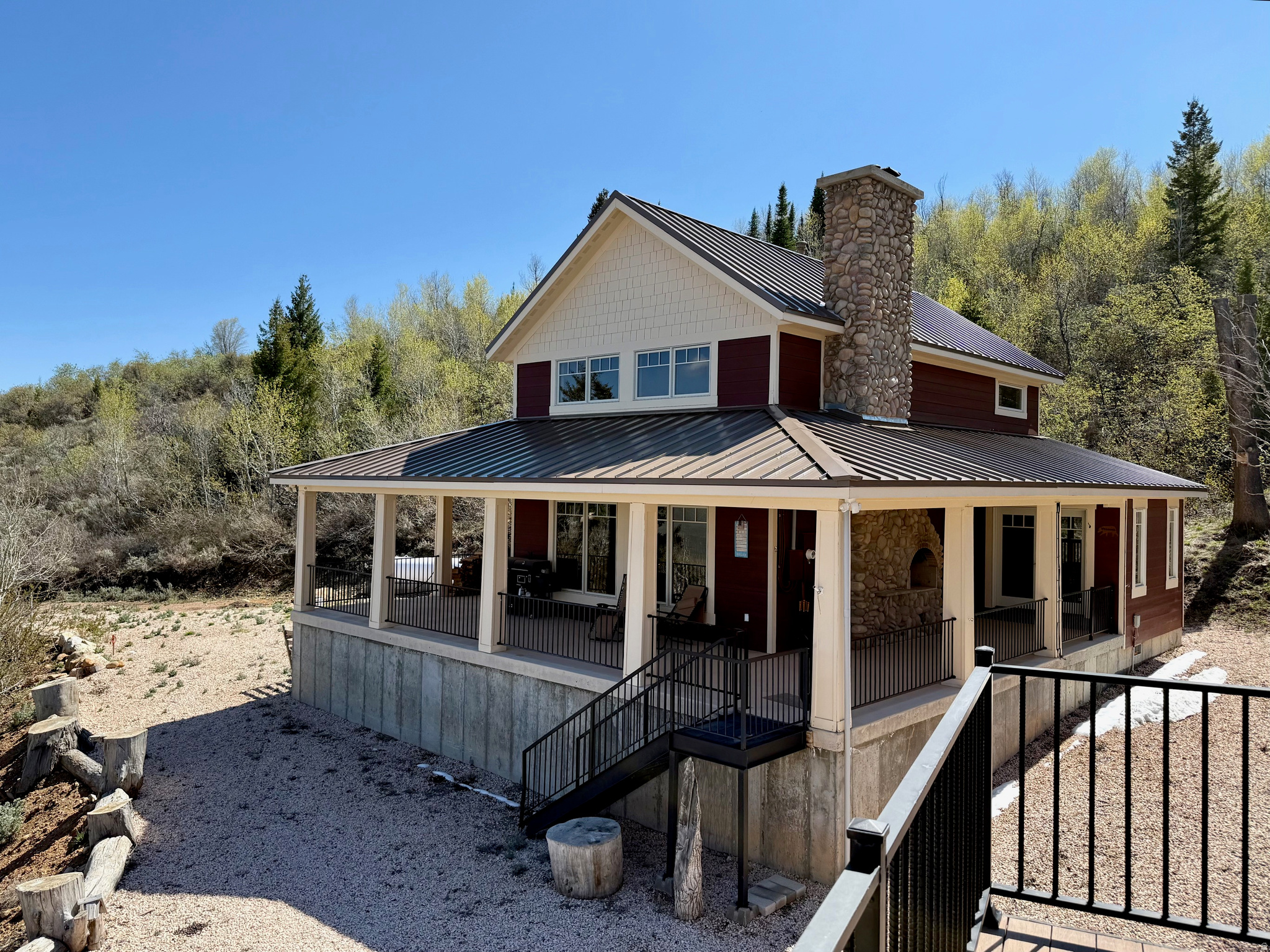 main property photo 42