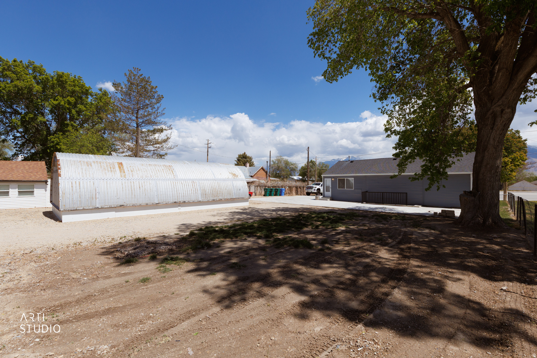 main property photo 17