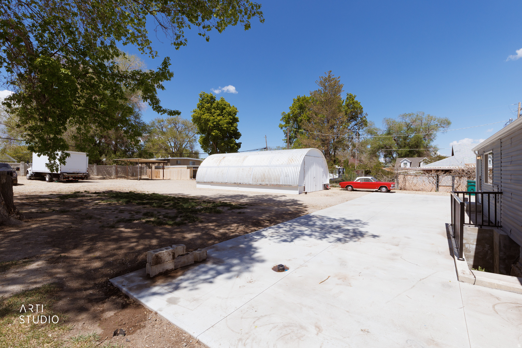 main property photo 18