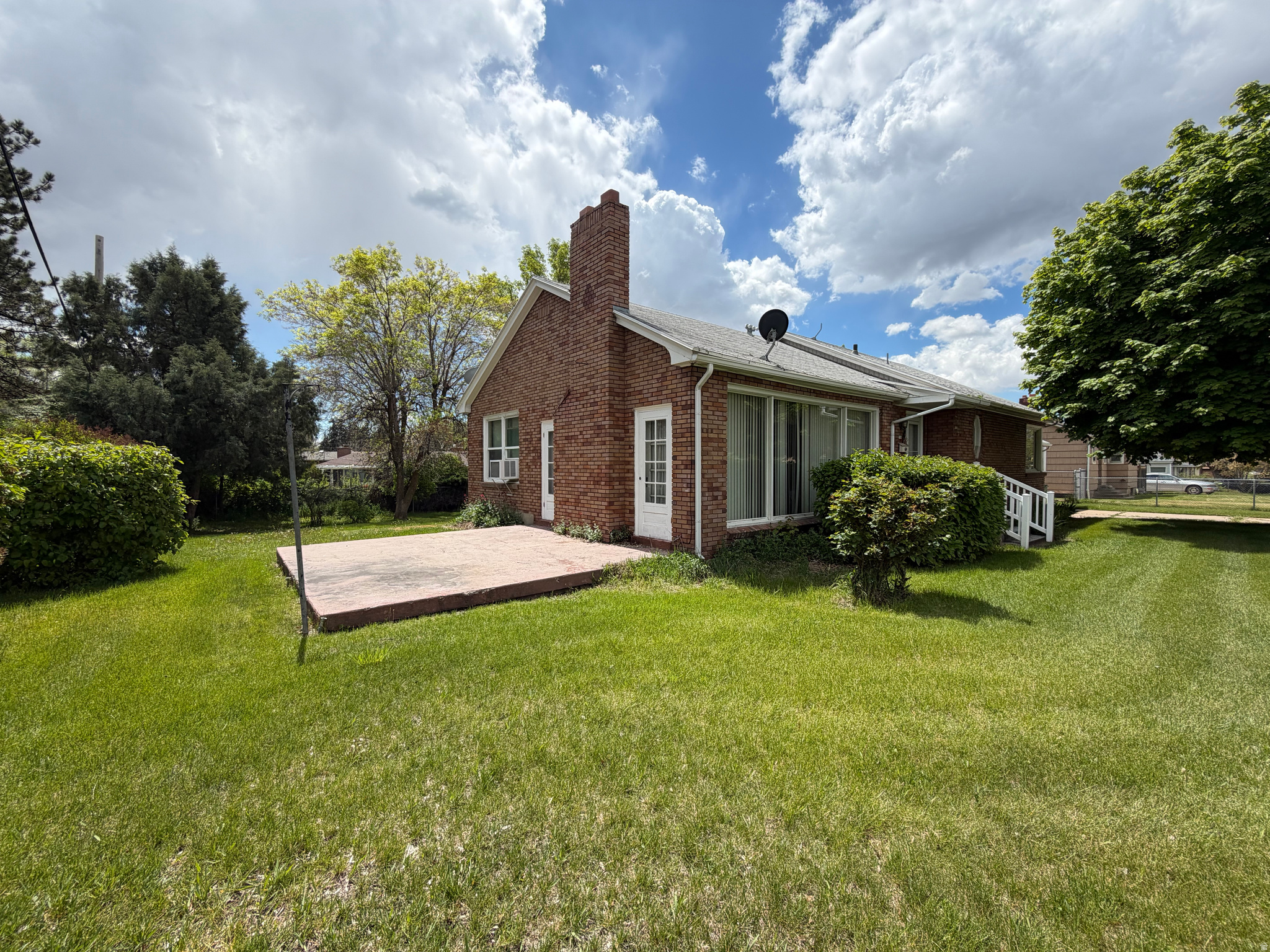 main property photo 17