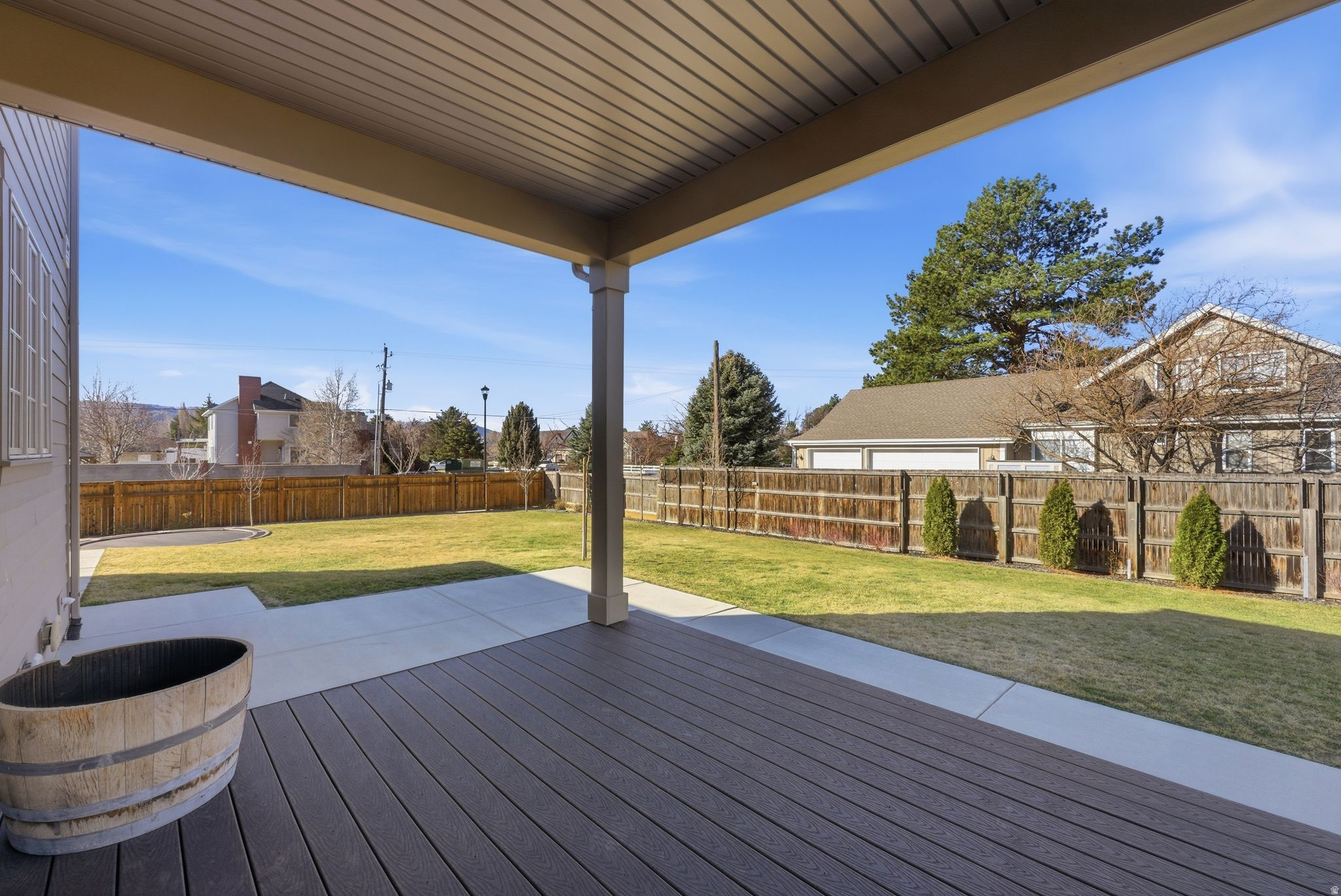 main property photo 36