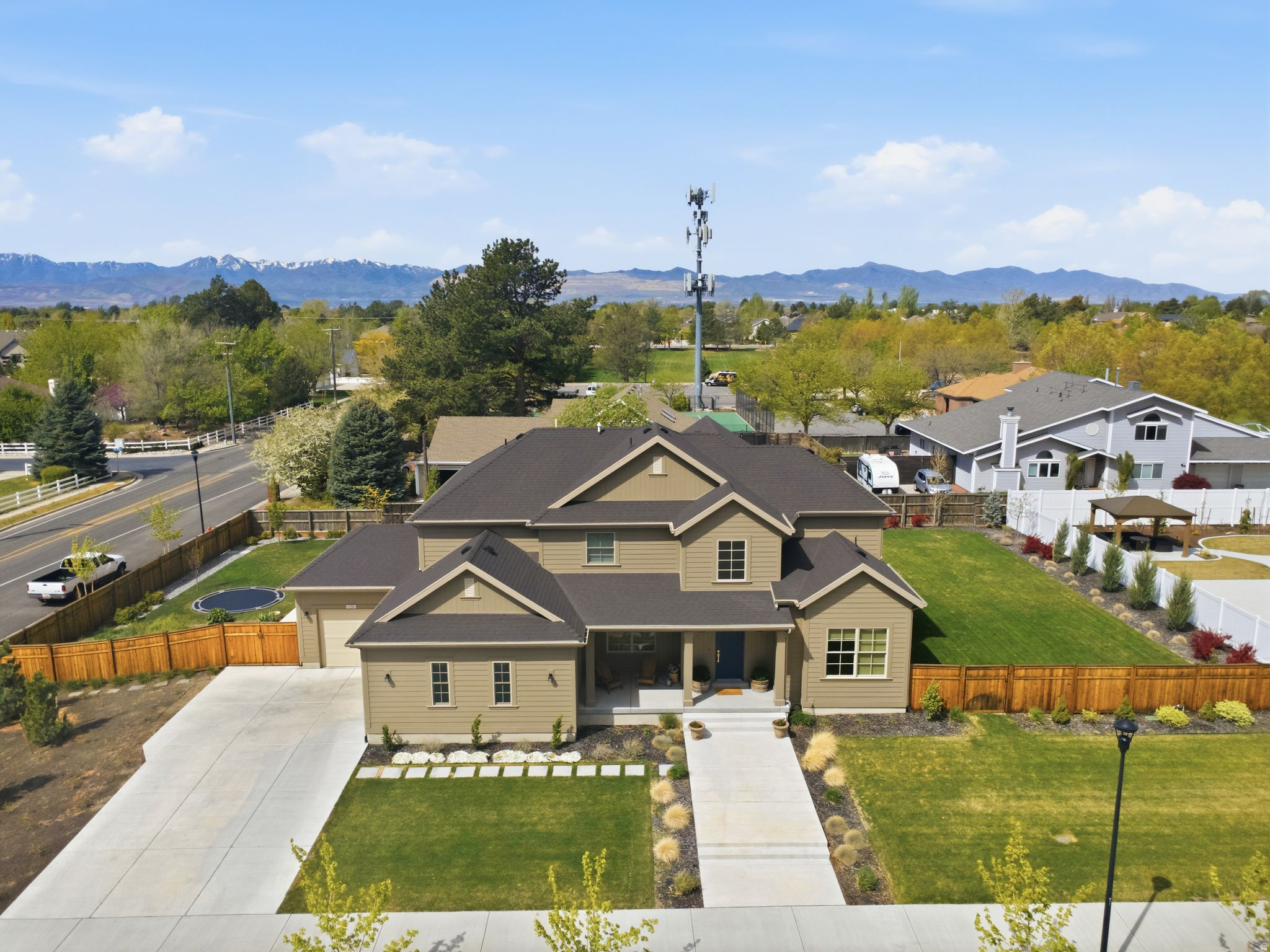 main property photo 44