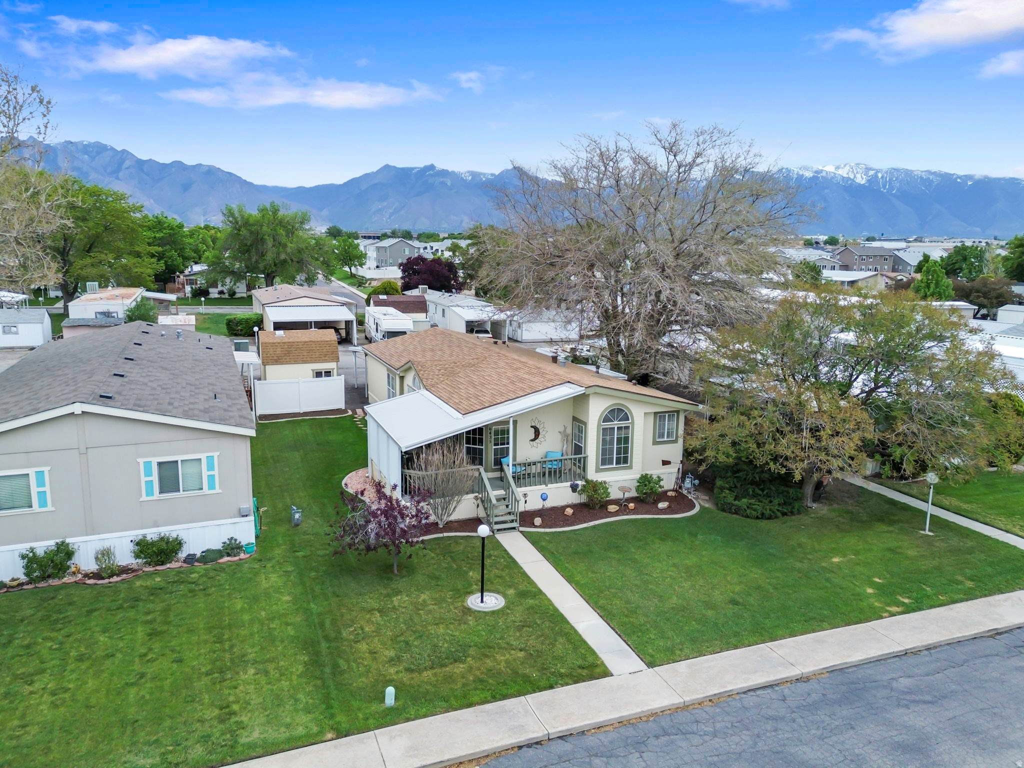 main property photo 23