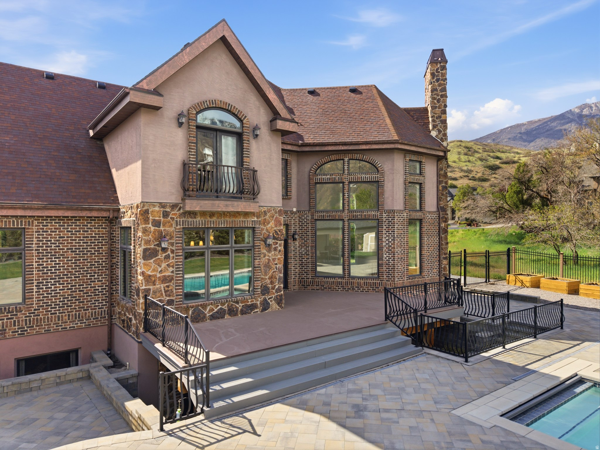 main property photo 59