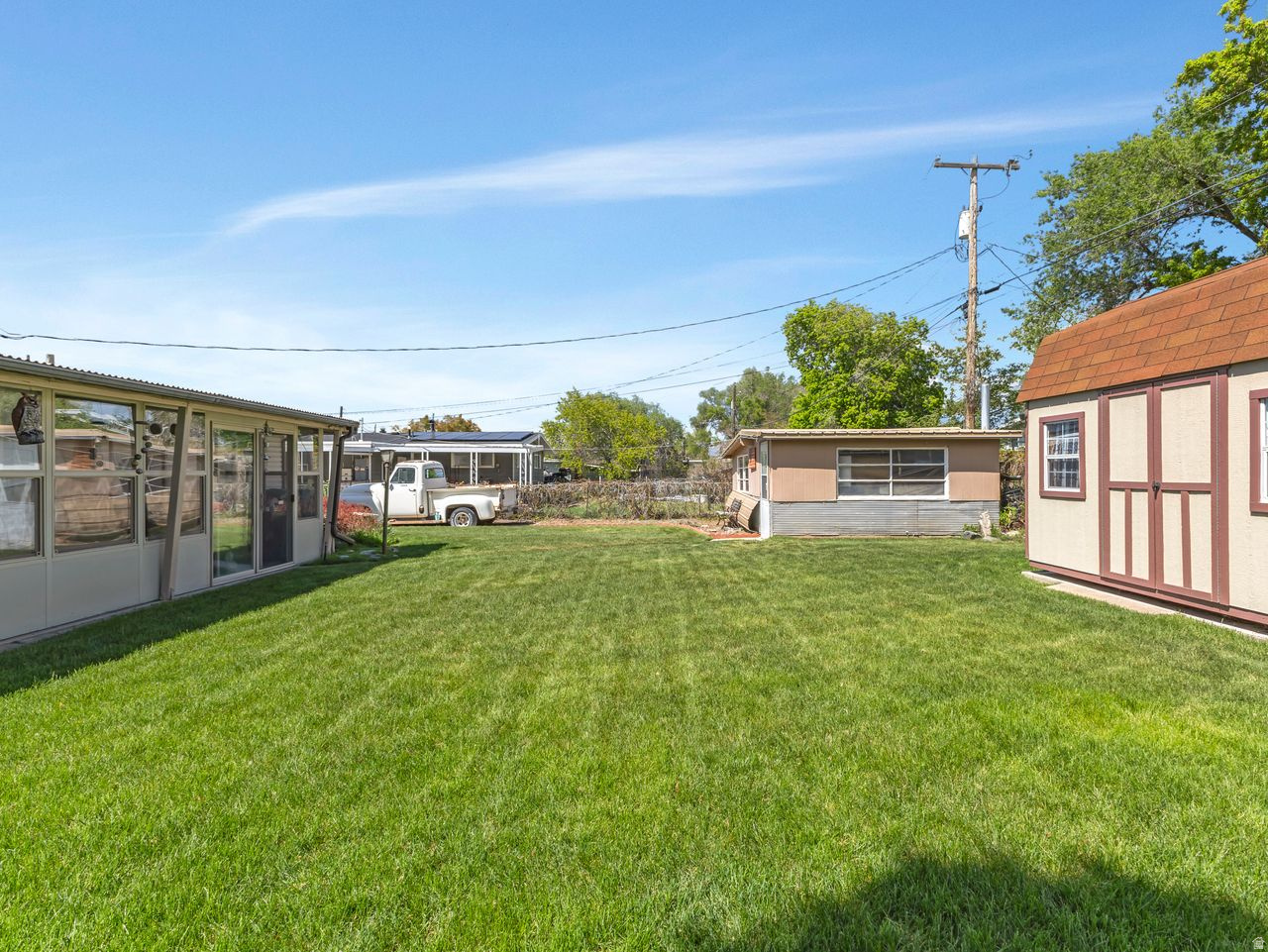 main property photo 20