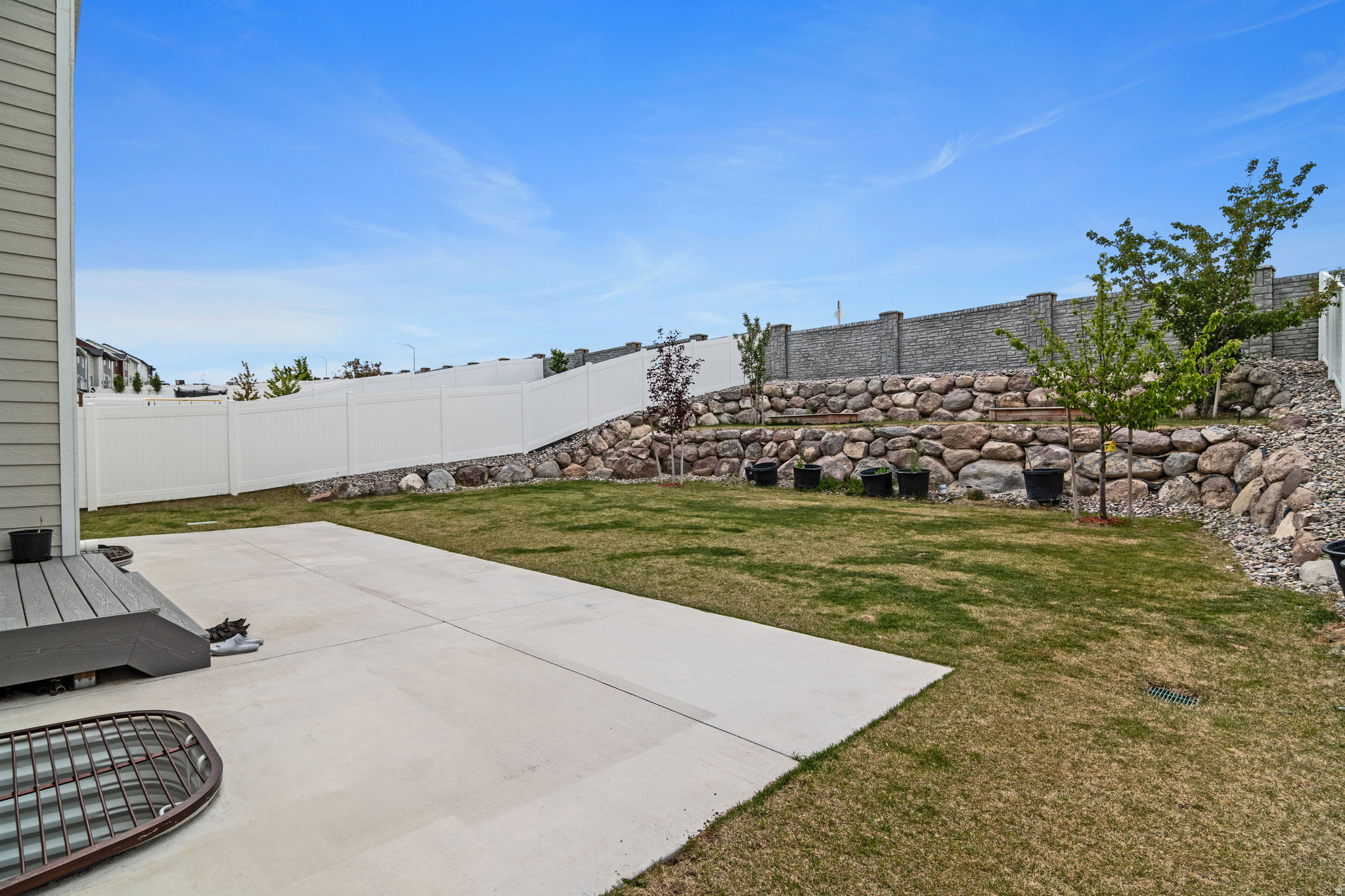 main property photo 9