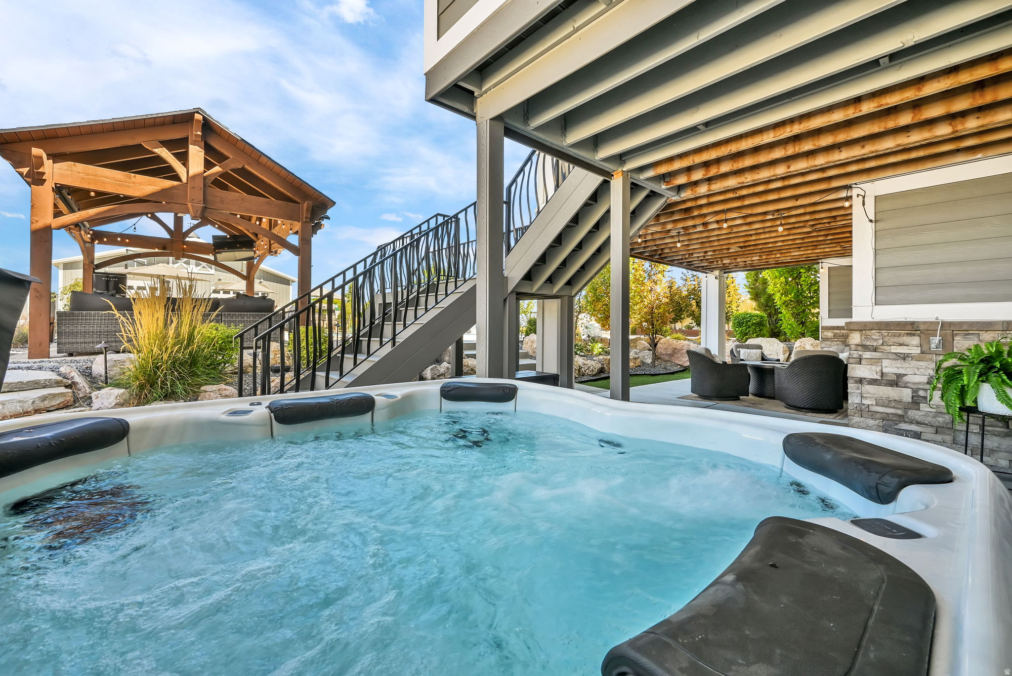 main property photo 59