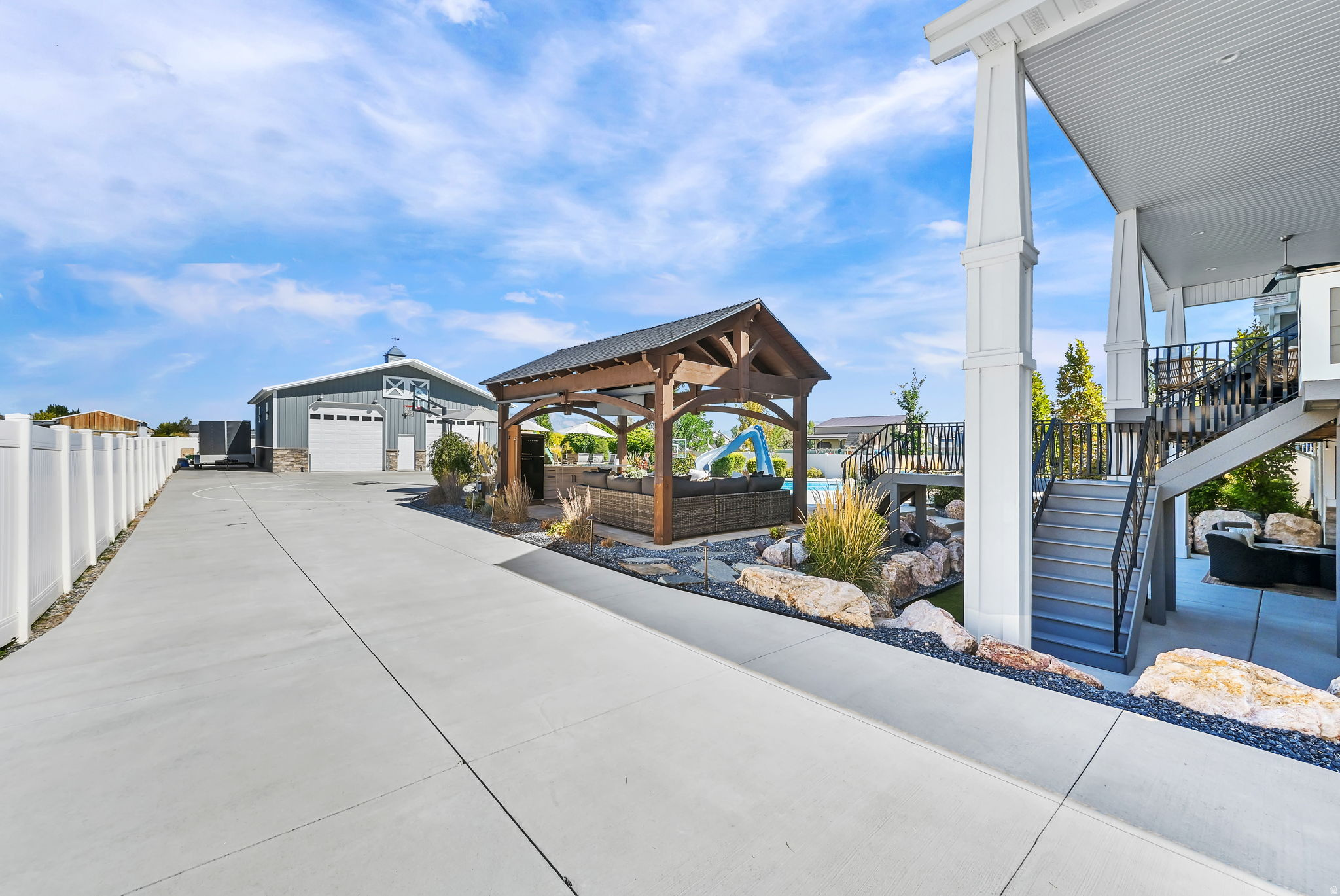 main property photo 61