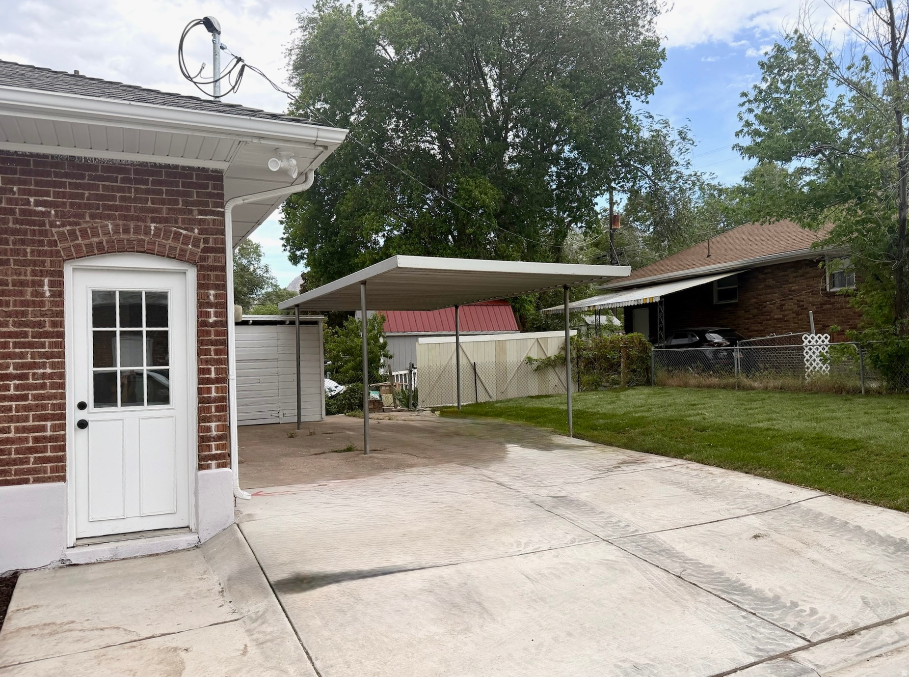 main property photo 20