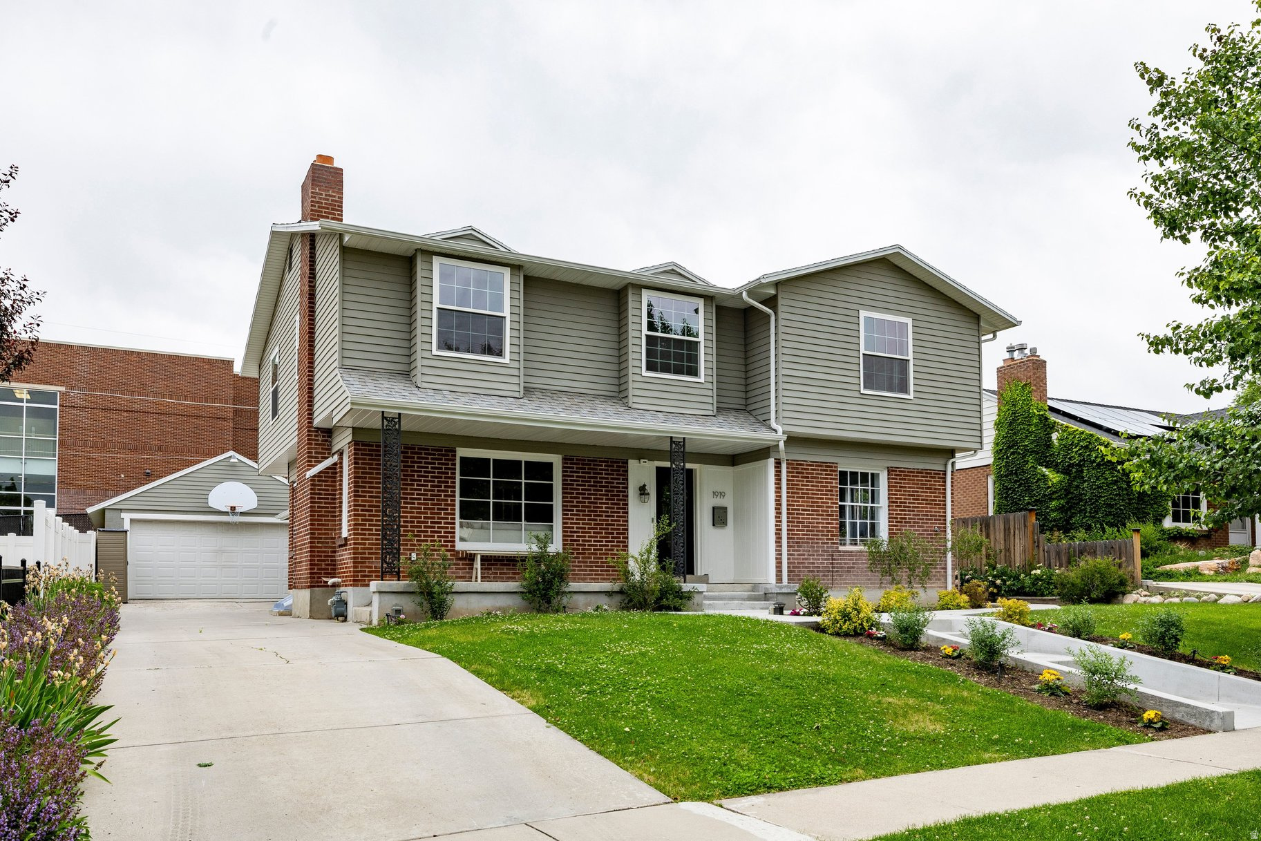 main property photo 45