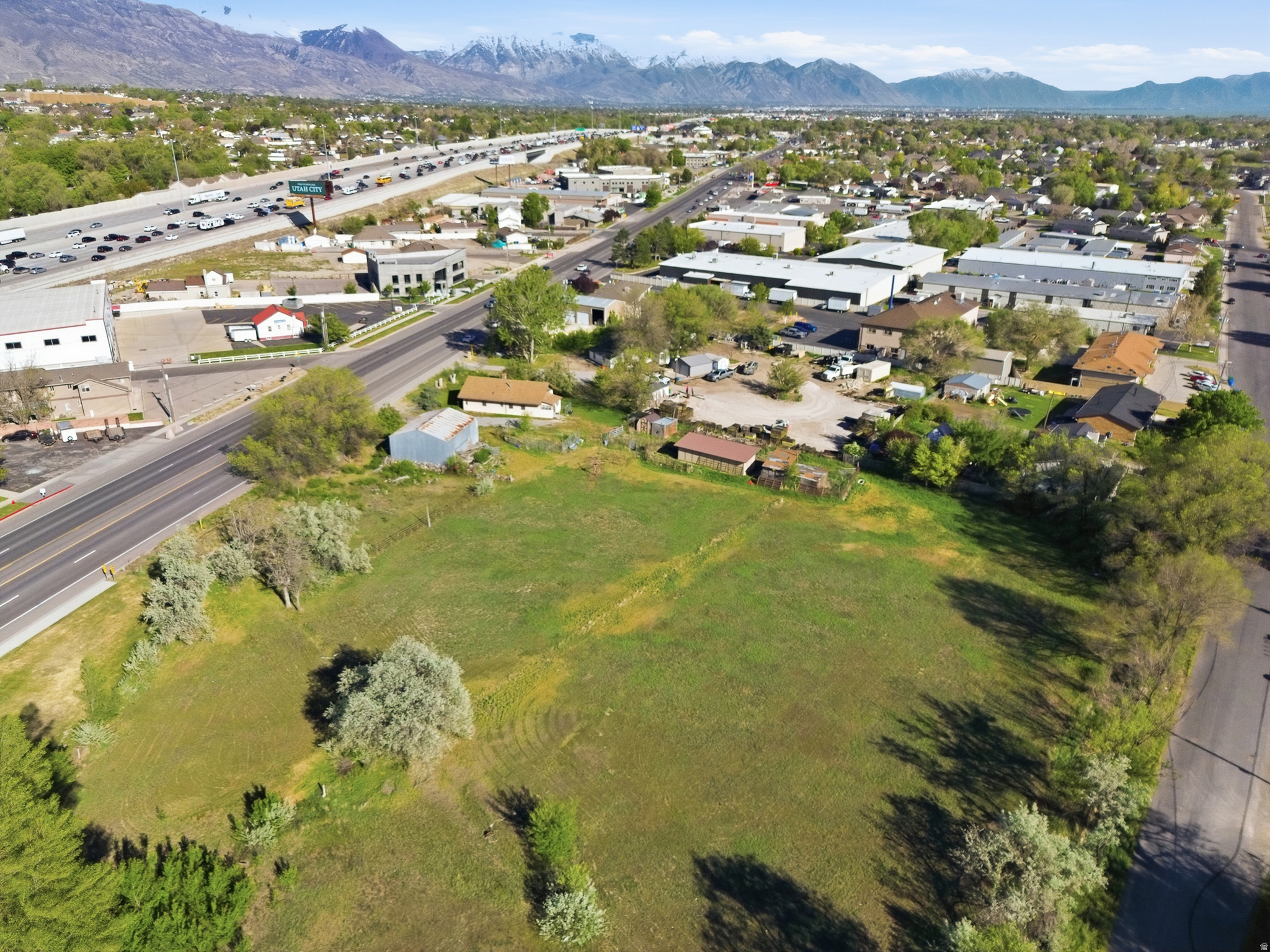 main property photo 10