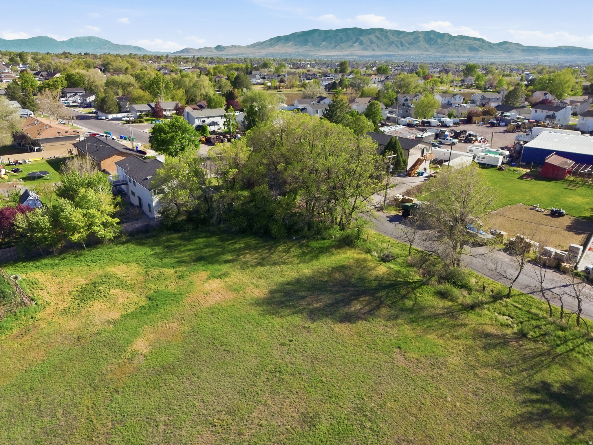 main property photo 12