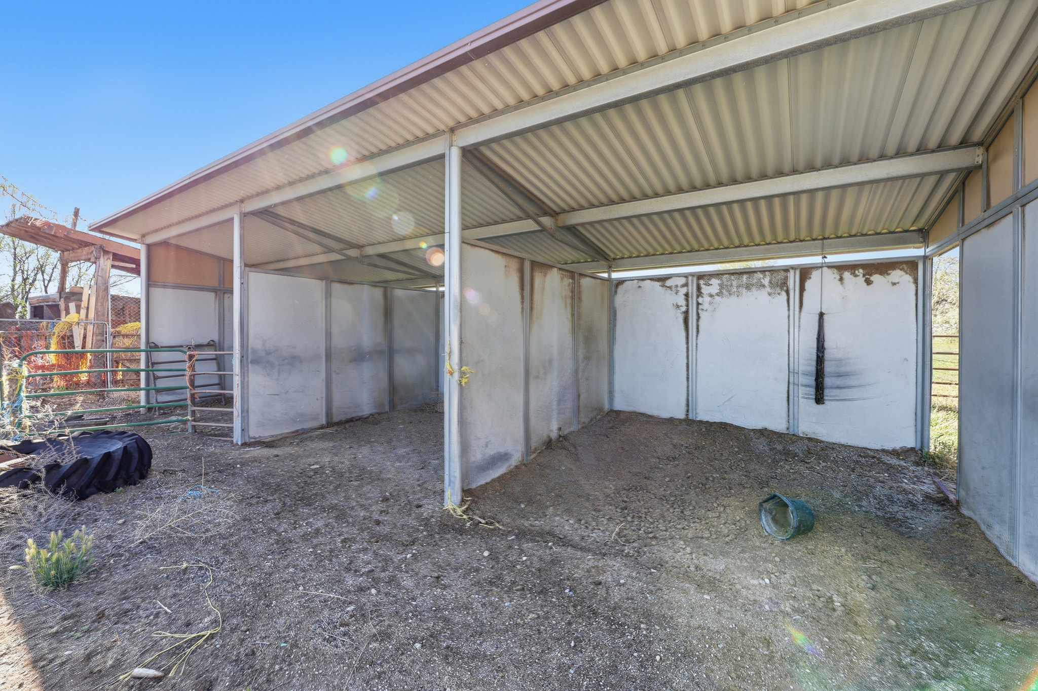 main property photo 29